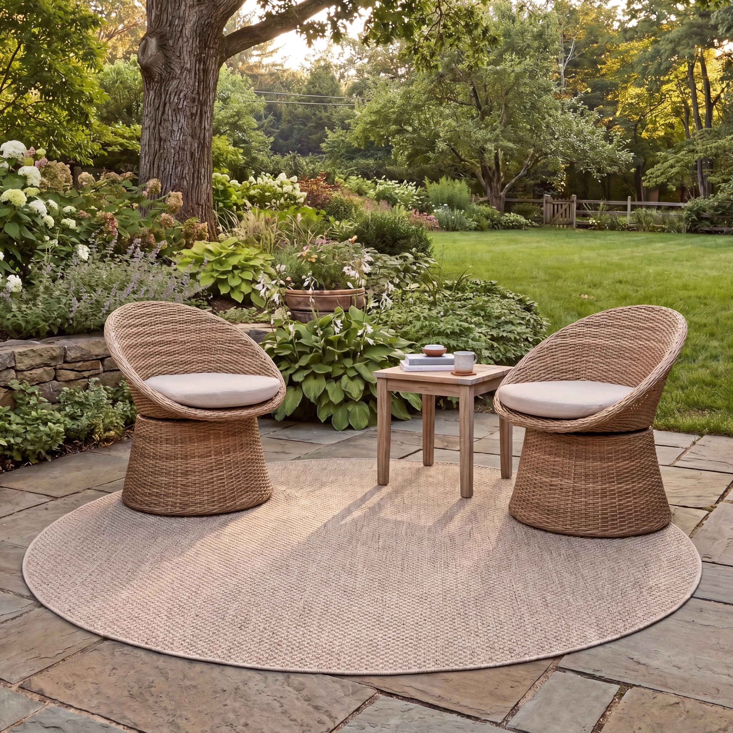 SAFAVIEH Courtyard Outdoor Round Rug 9', Beige &amp; Brown CY8521-36312