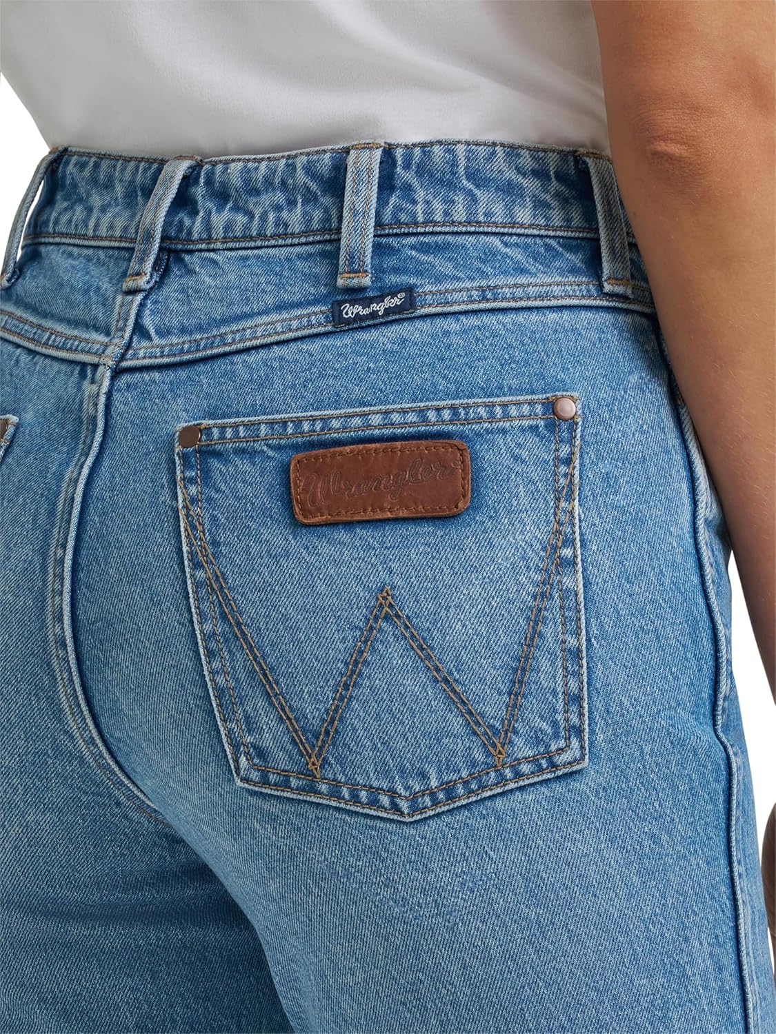 Wrangler Women's Retro Bailey High Rise Bootcut Jean, Erin, 24W x 34L - Image 5