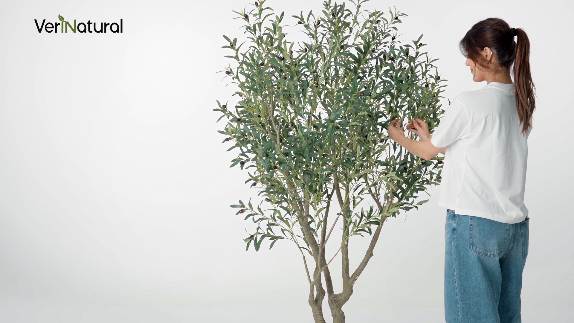 VeriNatural Olivier Artificiel 150 Cm En Pot – 1390 Feuilles + 63 Fruits, Plante Fausse Résistante UV, Décoration Intérieur Extérieur Maison Bureau Balcon