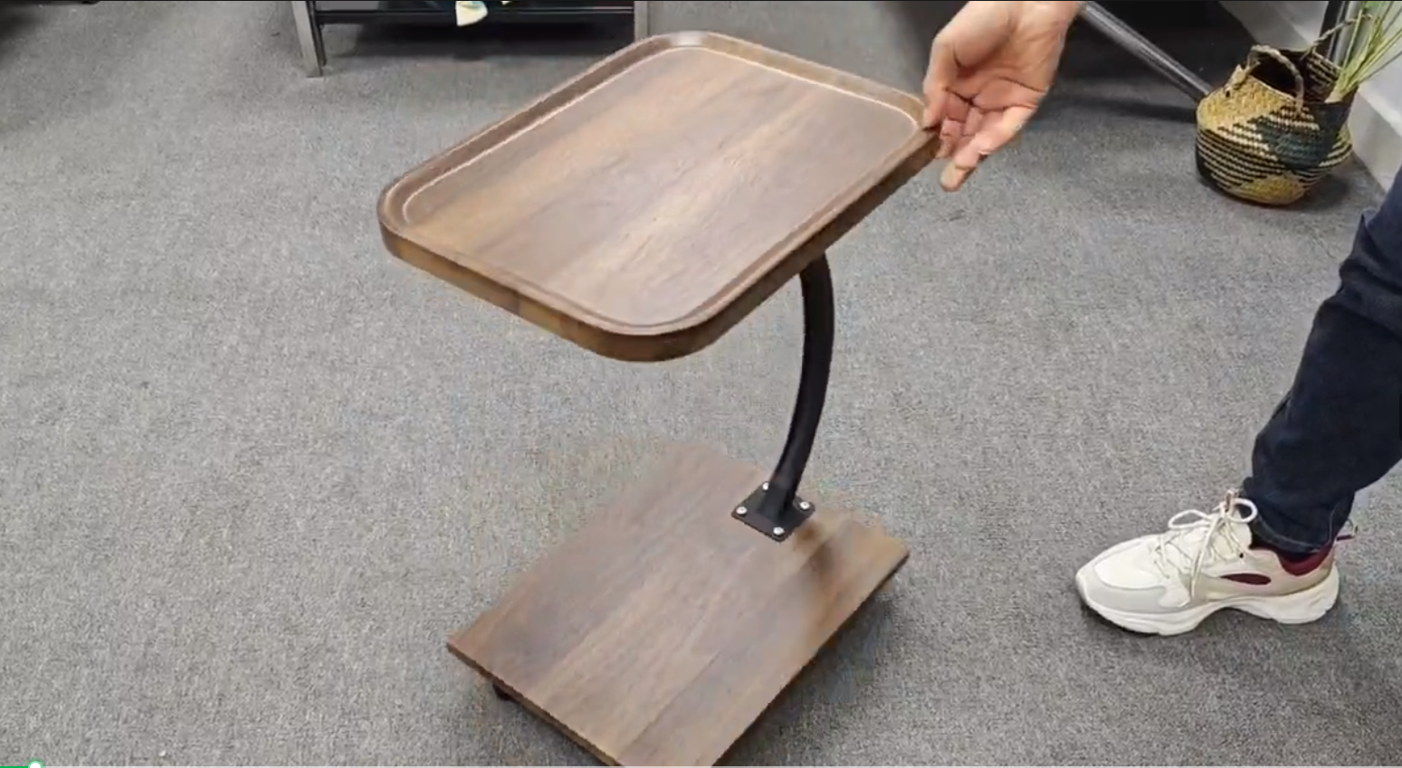Tavolino Regolabile In Altezza Con Ruote | Piano Girevole 360° E Concavo | Design A Forma Di C Per Divano | Legno Bianco 40x30 Cm