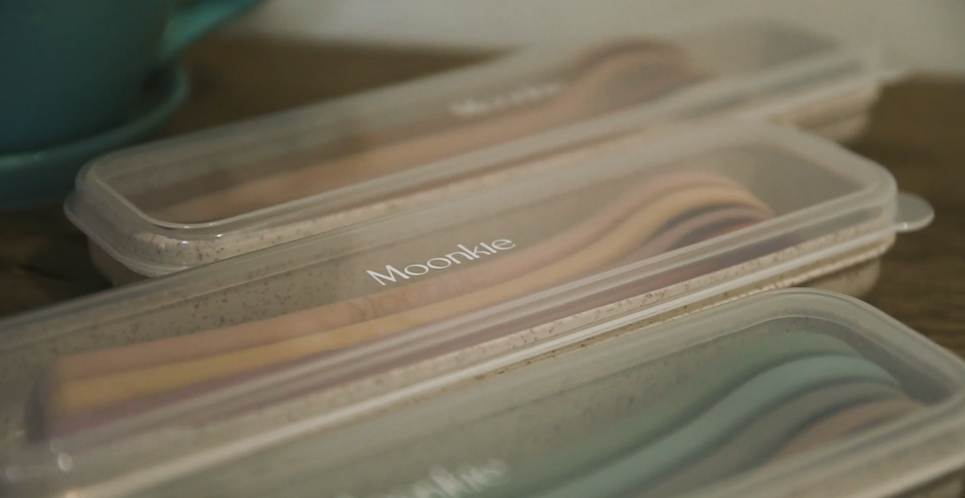 Set 4 Cucchiaini In Silicone Per Svezzamento Neonato - Morbidi, Flessibili, Autoalimentazione (Moonkie) - Foto 3