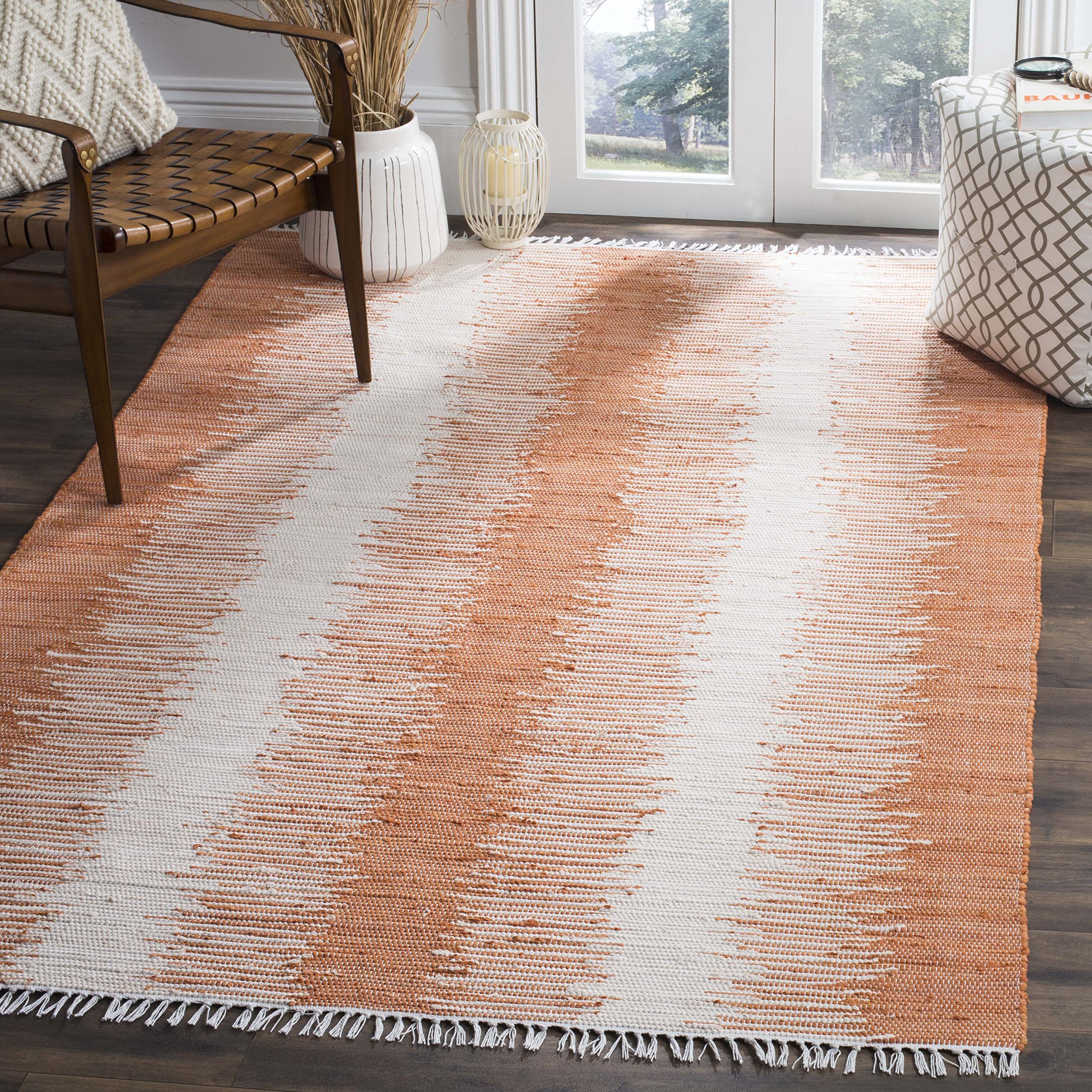 Safavieh Tapis Moderne pour Salon, Salle à Manger, Chambre à Coucher - Montauk Collection, Tapis à Poil Court, Orange, 152 X 244 cm