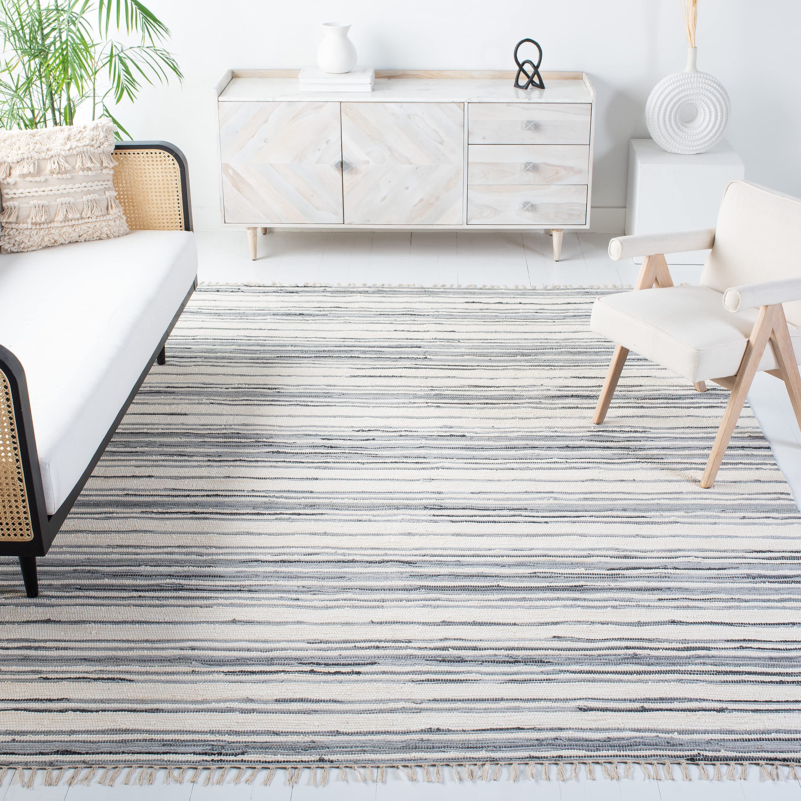 SAFAVIEH Rag Rug Collection 8' Square Ivory/Grey RAR126A Handmade Boho