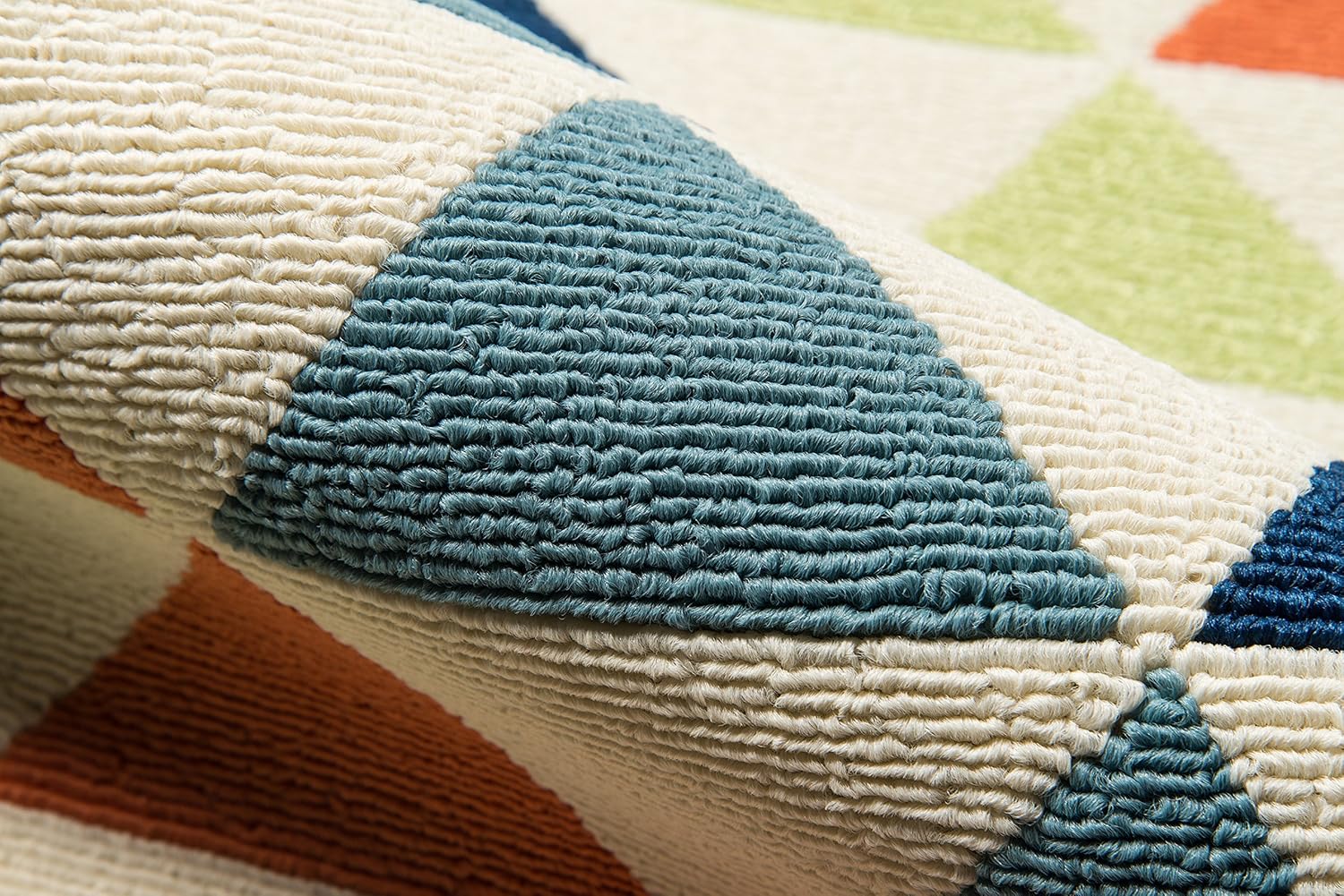 Multicolor Synthetic Flat-Woven 6'7" x 9'6" Outdoor Rug