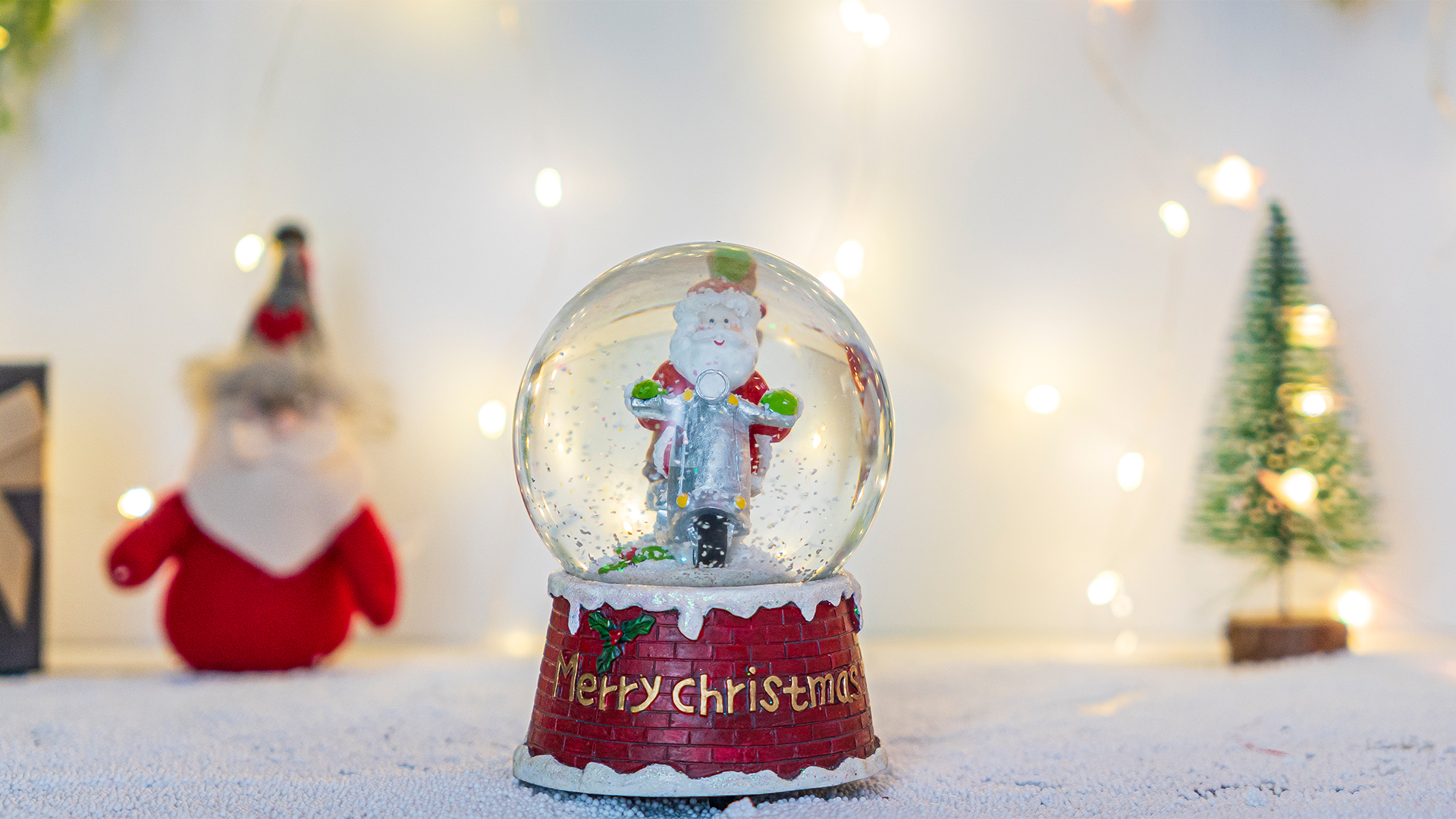 ケロッチ様 シーグラスアート『クリスマスsnow globe*☆～プレゼント～』 Amazon.com: Snow Globes Glitter Water Globe Santa Claus