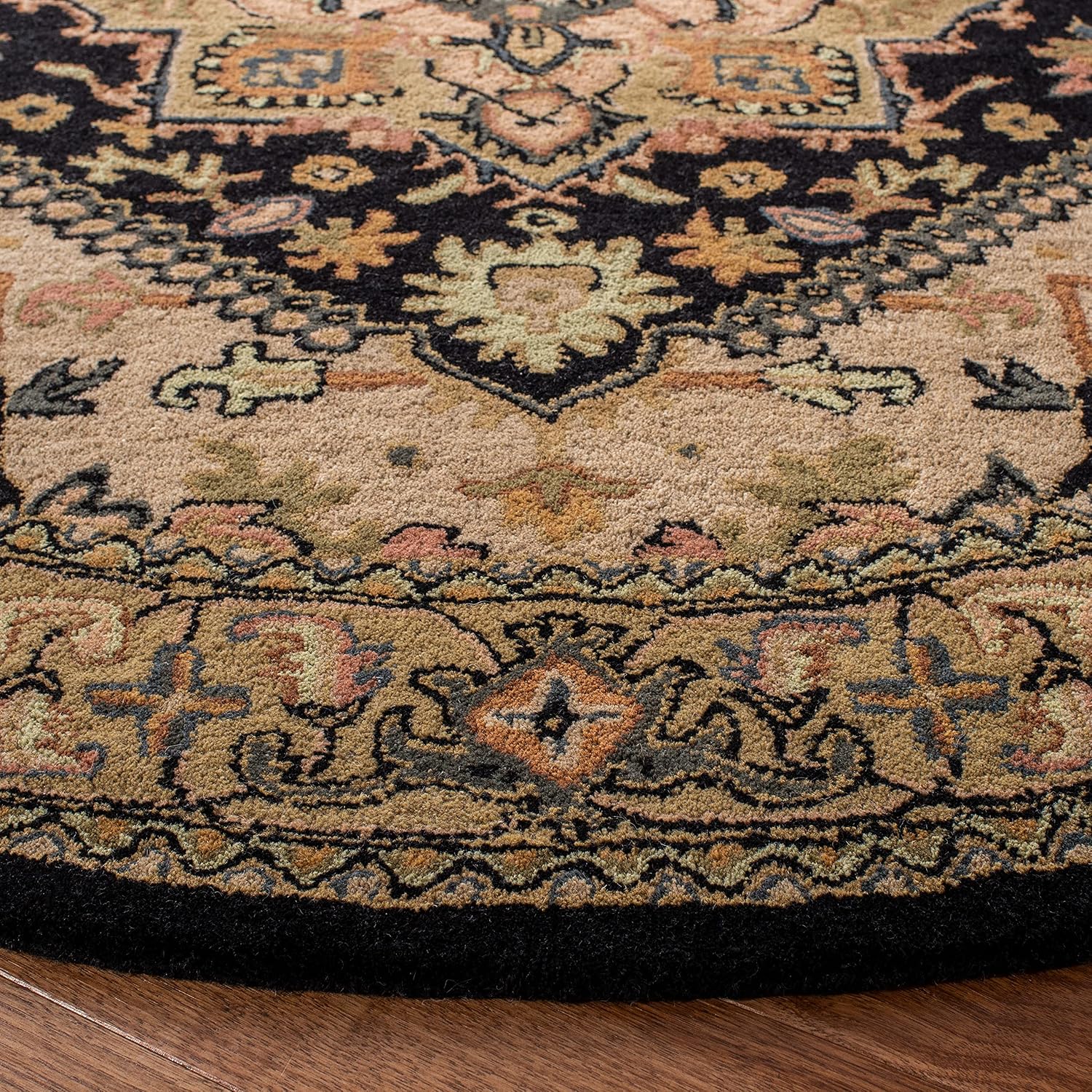 SAFAVIEH Heritage Collection Area Rug - 6' Round, Black & Gold, Handmade Wool, Traditional Oriental Medallion Design, Ideal for Living Room, Bedroom, Dining Space (HG625Z)