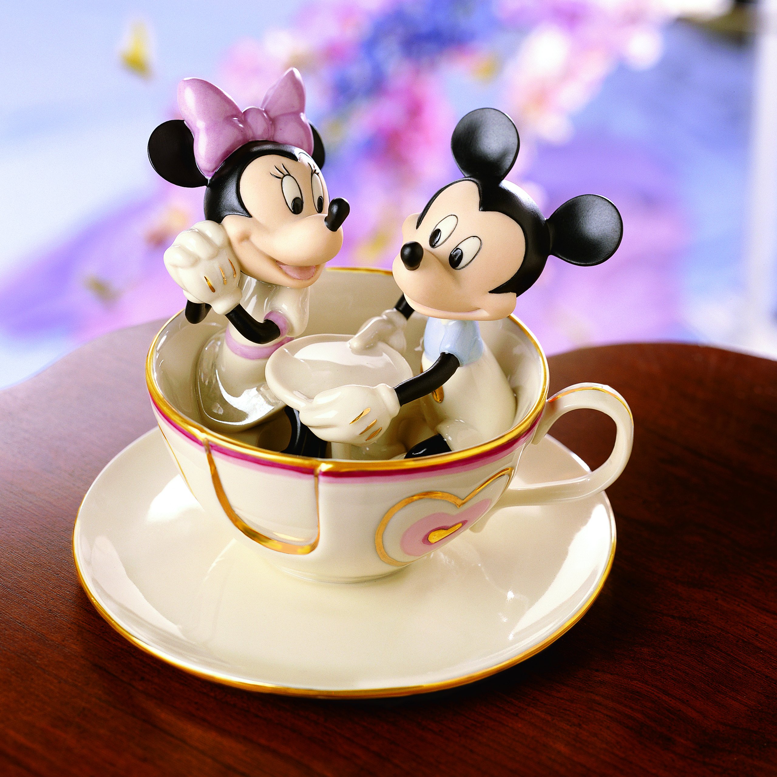置物 LENOX Mickey's Teacup Twirl Sculpture $_1.JPG?set_id=8800005007