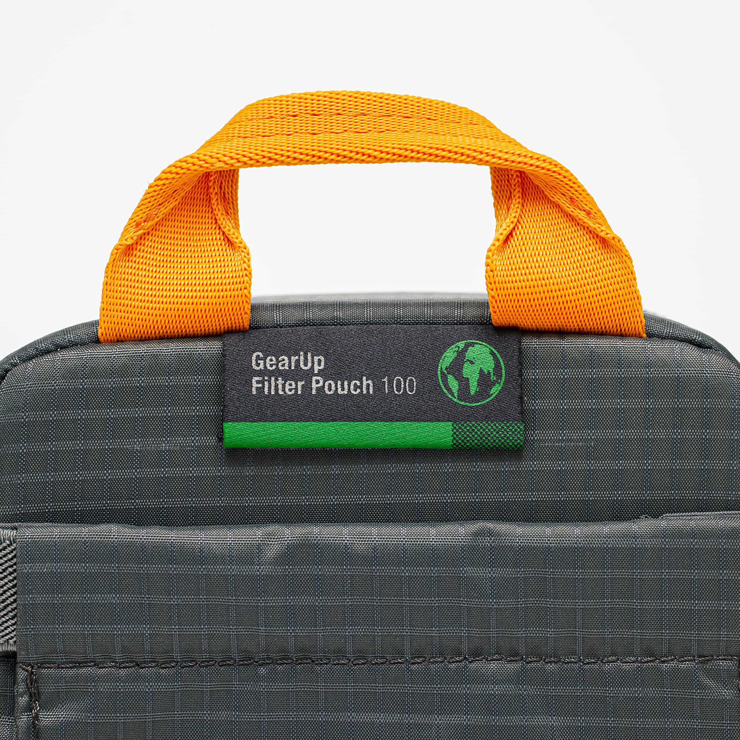 Lowepro GearUp Filter Pouch 100, Custodia per Filtri con Vani per 10 Filtri a Lastra, 2 Rotondi e Supporto, Custodia Antigraffio per Schede, Realizzata con Tessuti Riciclati, Grigia