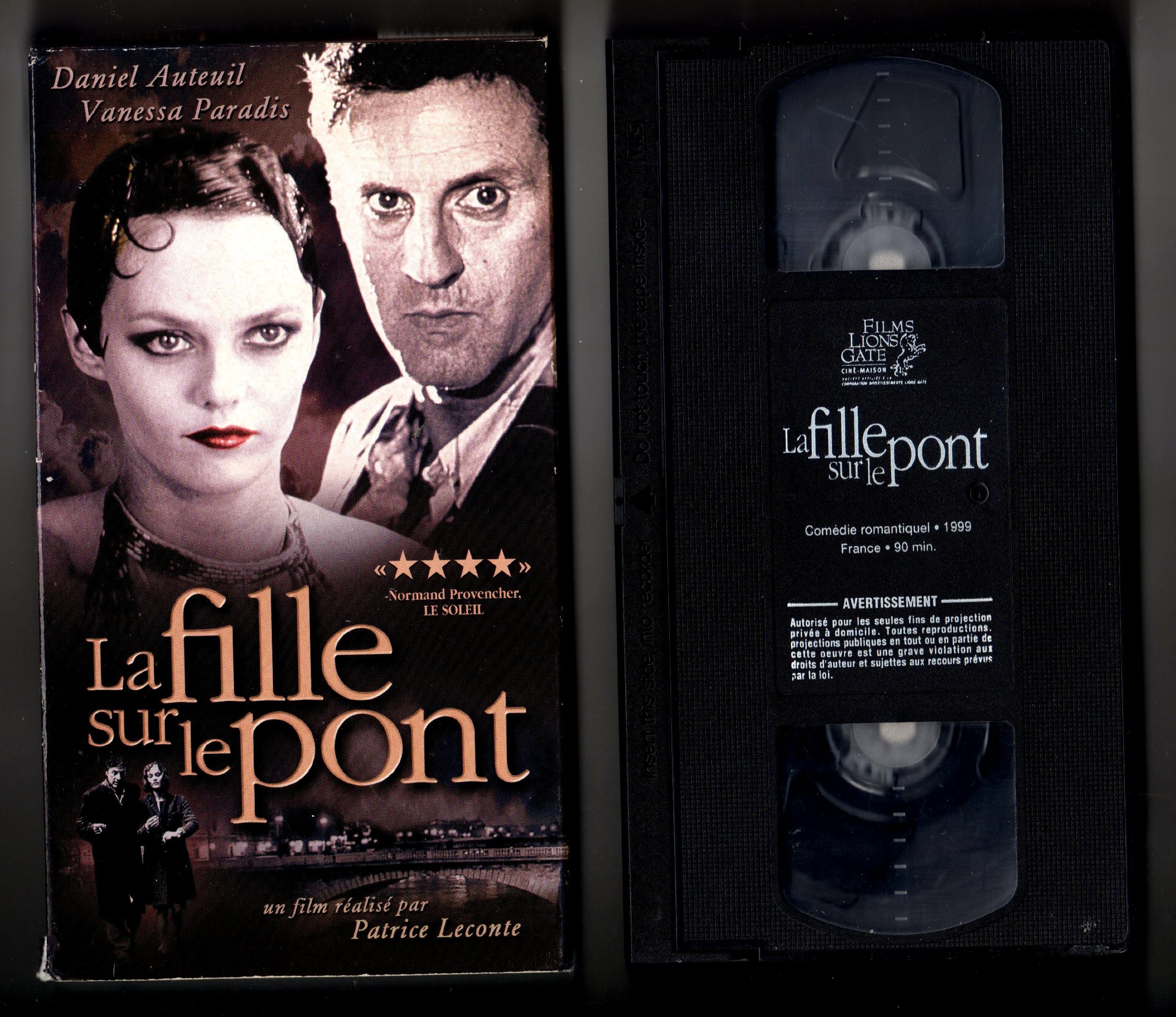 La Fille sur le pont [VHS Tape]