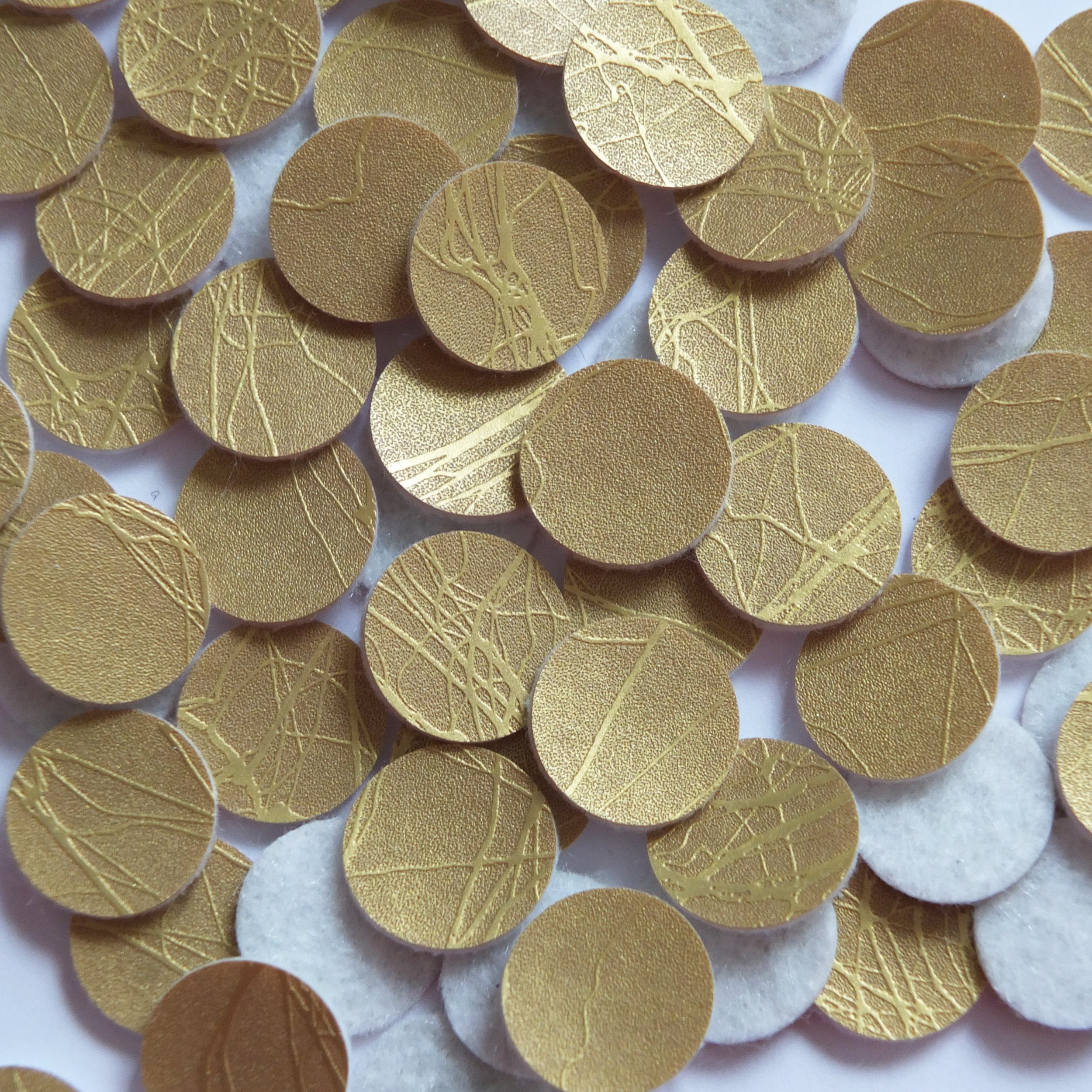 SequinExplosion 15mm Vinyl Disc Italian Gold Vein No Hole Round Circle. Embellishment for Stage, Design and Display.