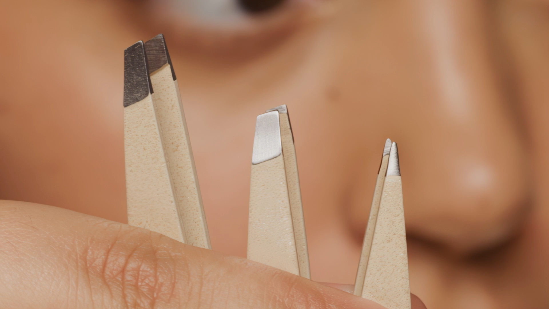 Amazon.com : Revlon Designer Series Mini Tweezer Set, Hair Removal