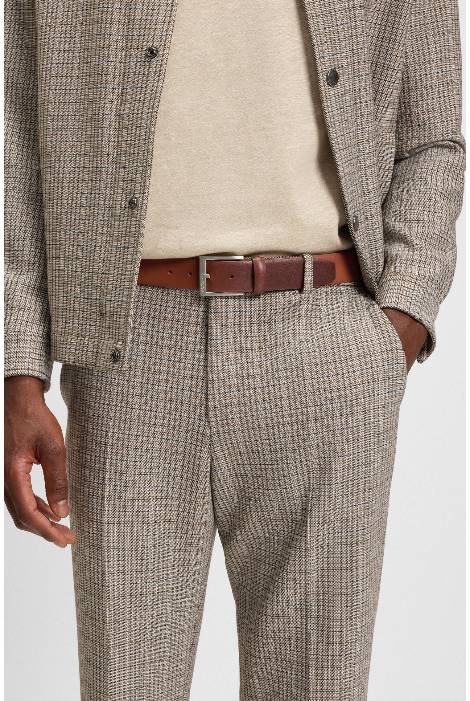 BOSS Herren Erron Sz35 Gürtel aus italienischem Leder mit silberfarbener Schließe