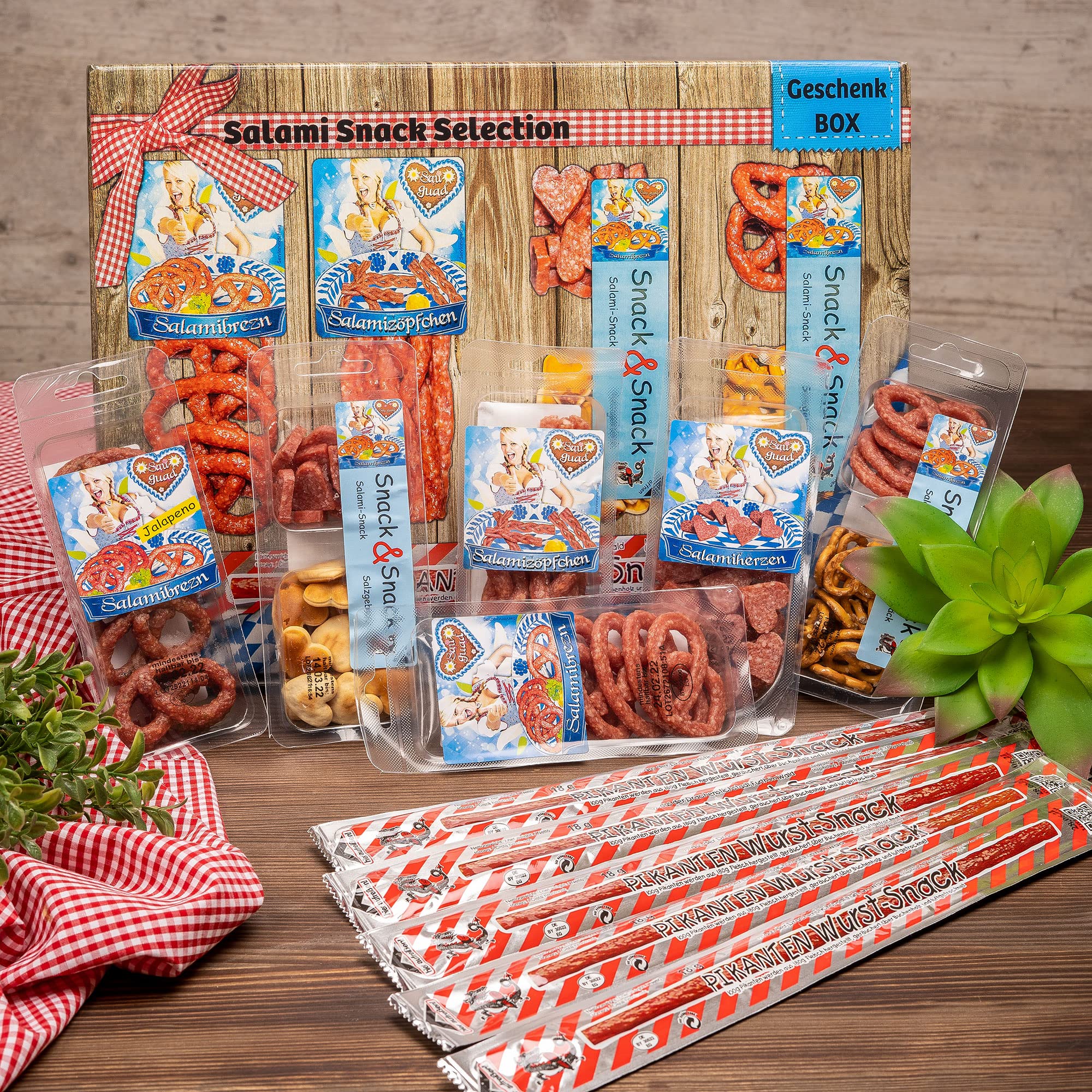 WURSTBARON® Snack Geschenkbox mit Salami Herzen, mit 7 besonders leckeren Snacks aus Salami und Knabberzeugs, Wurst nach Krakauer Art, bayerische Qualität, 390g