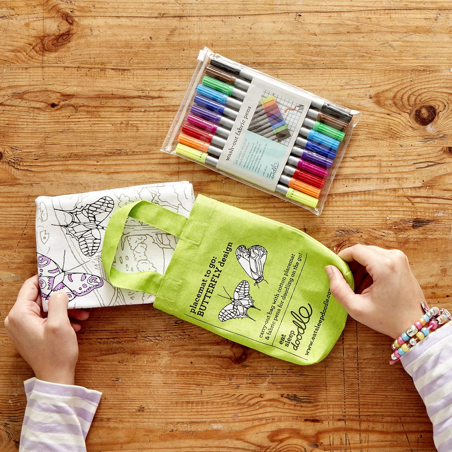 eatsleepdoodle Colouring Placemat for Kids w/ 10pk Washable Markers for Kids, 33x47cm Butterfly Colouring Placemat - Image 4
