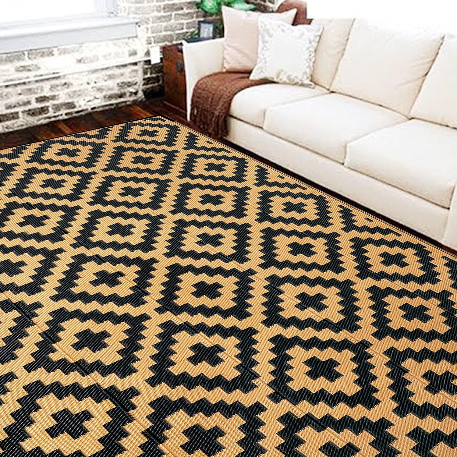 SAND MINE Reversible Mats, Plastic Straw Rug, Trendy Space Rug, Massive Ground Mat and Rug for Outside, RV, Patio, Yard, Deck, Picnic, Seashore, Trailer, Tenting, Black & Brown, 6′ x 9′