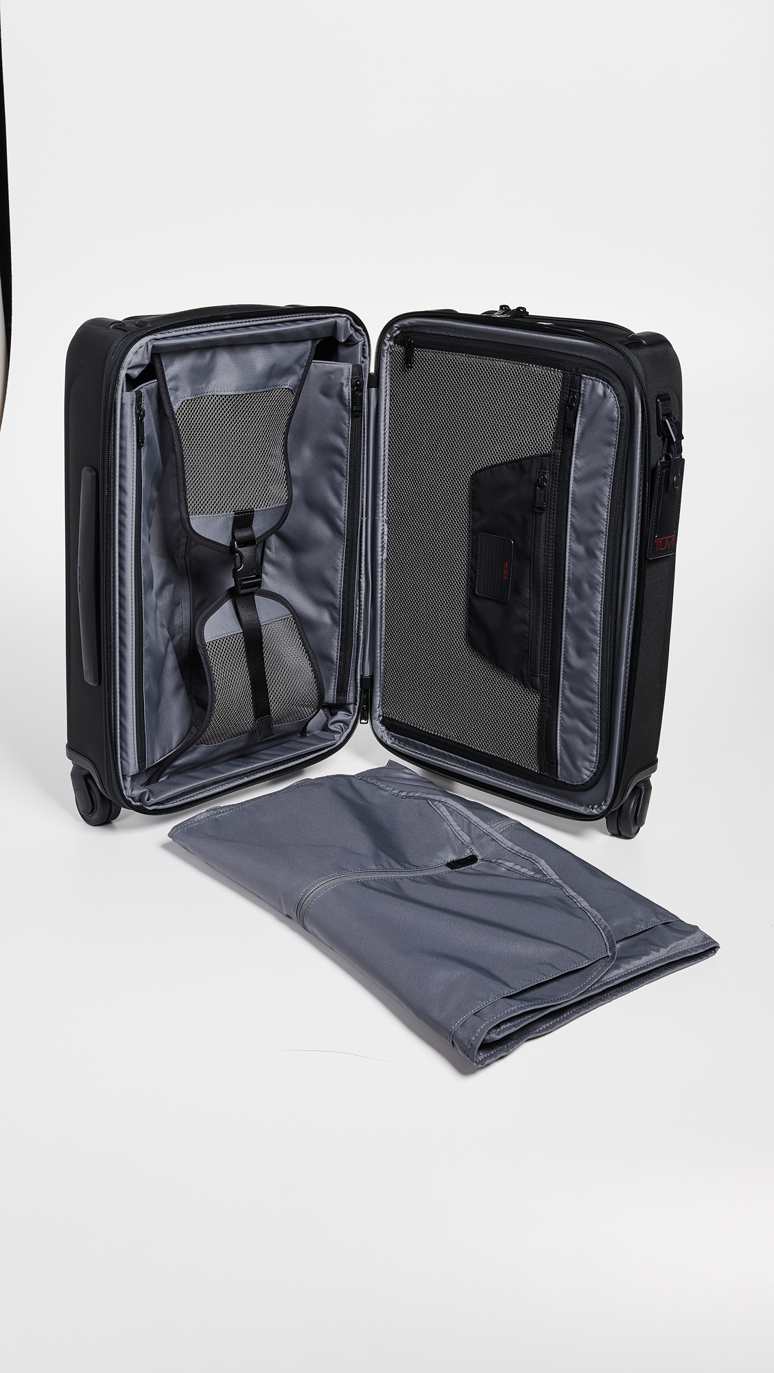 TUMI Alpha 3 International Dual Access 4-Wheeled Carry-On Luggage - With Built-In USB Port and Integrated TSA Lock - 22-Inch Rolling Suitcase for Men and Women - Black