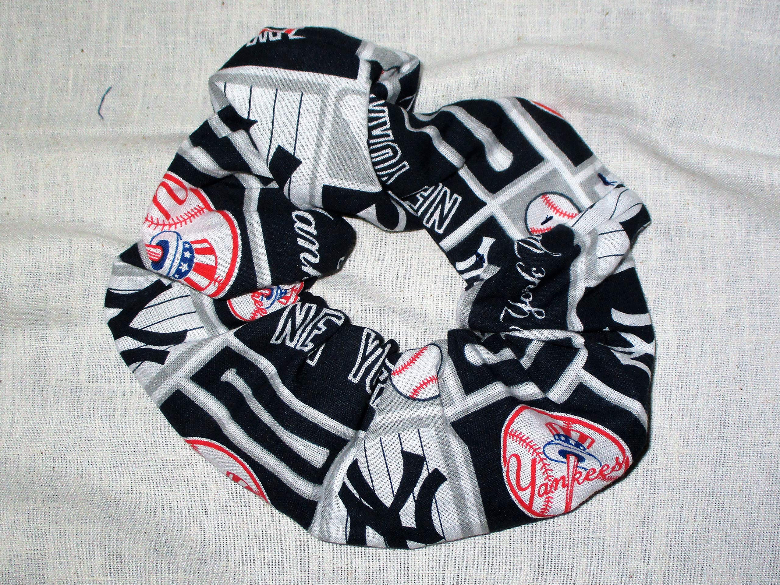 ONE NEW YORK YANKEES BASEBALL HAIR SCRUNCHIE ELASTIC HAIR TIE