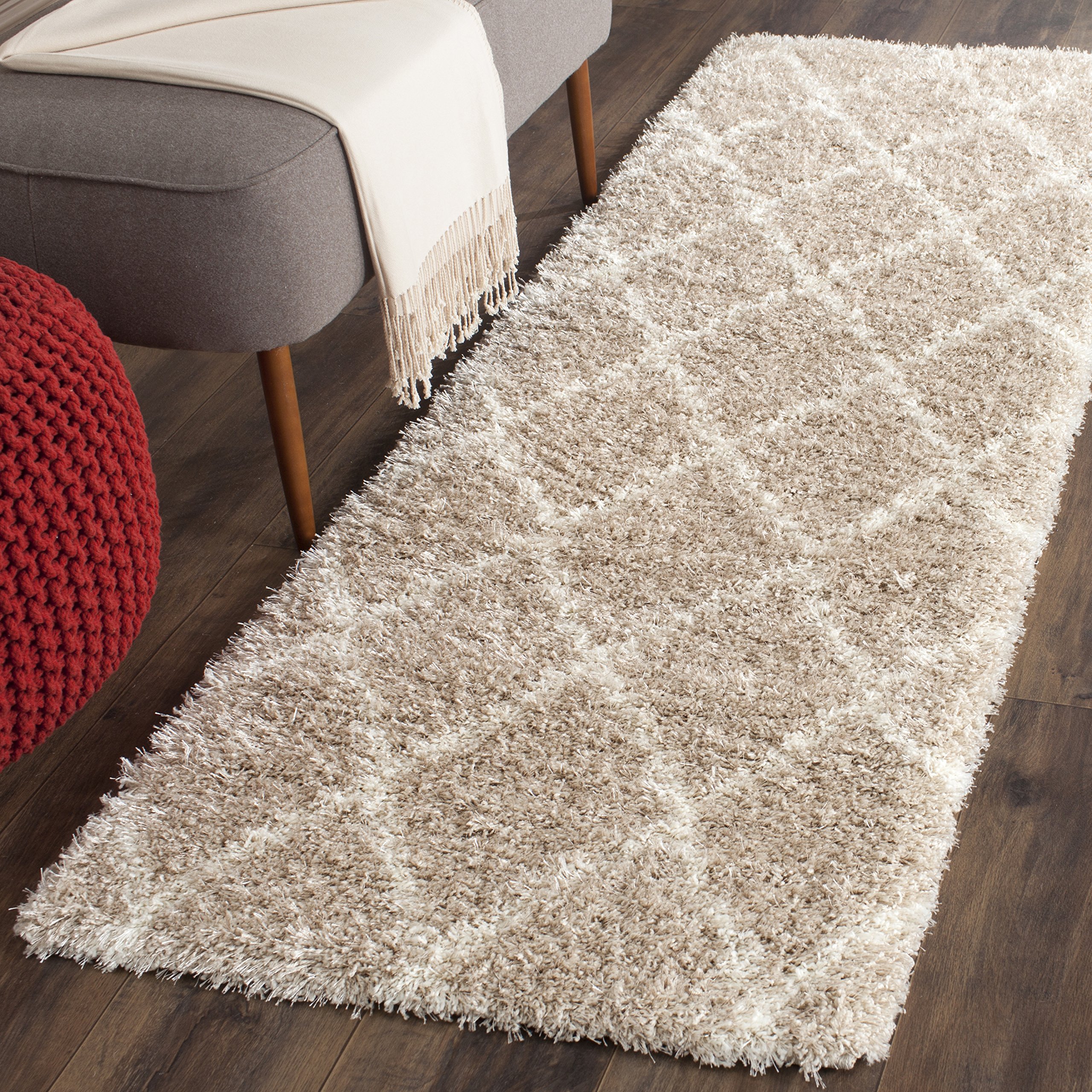Safavieh Shaggy Indoor Woven Runner Area Rug, Montreal Shag Collection, SGM831, in Beige / Ivory, 69 X 213 cm for Living Room, Bedroom or Any Indoor Space