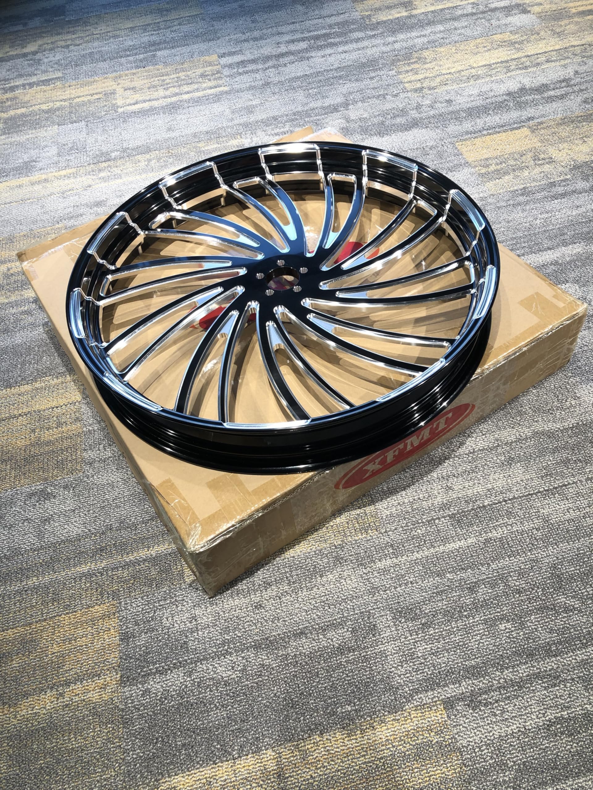 26インチ Amazon.com: XFMT-moto-part 26 inch x3.5 inch Windmill CNC