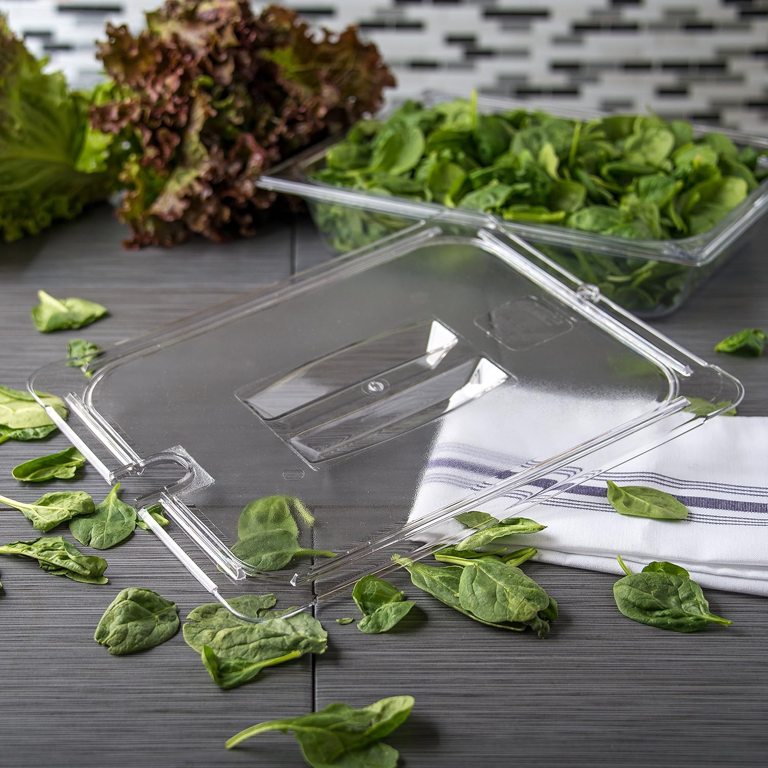 Carlisle FoodService Products 10231U07 StorPlus Half Size Polycarbonate Universal Handled Notched Food Pan Lid, Clear - Image 7