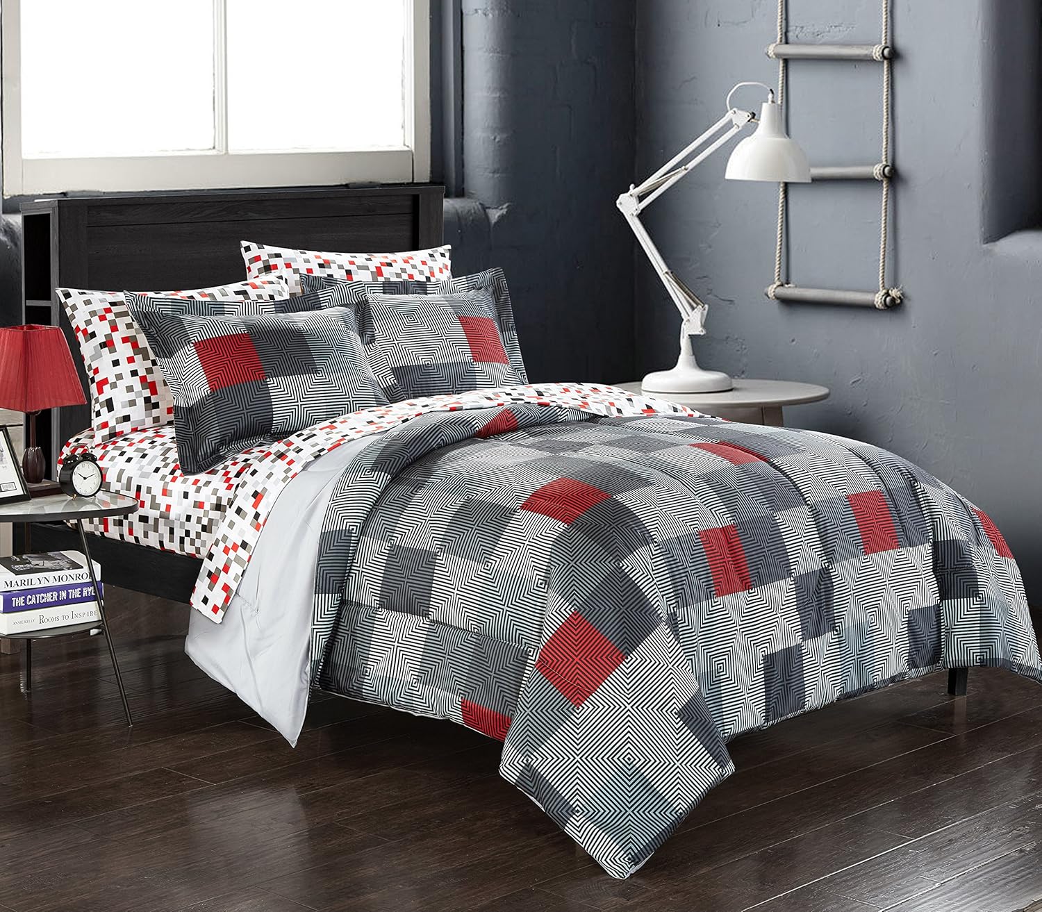 American Original Geo Blocks 7 Piece Bed in A Bag, Queen, Black