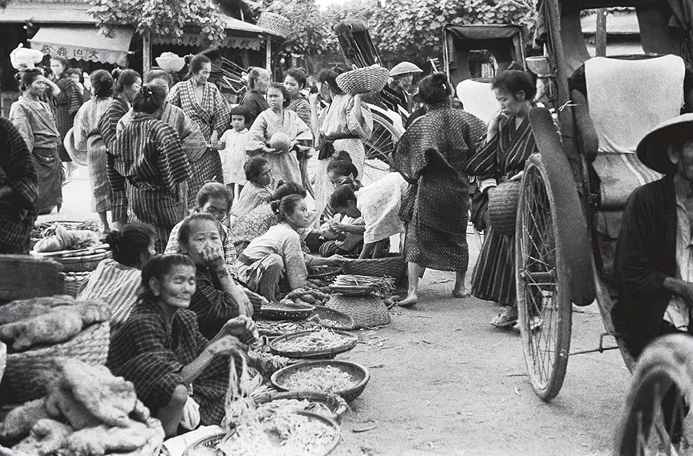 沖縄　写真集 Amazon.co.jp: 椛島光1st写真集 『chouchou』 : 椛島 光, 大江