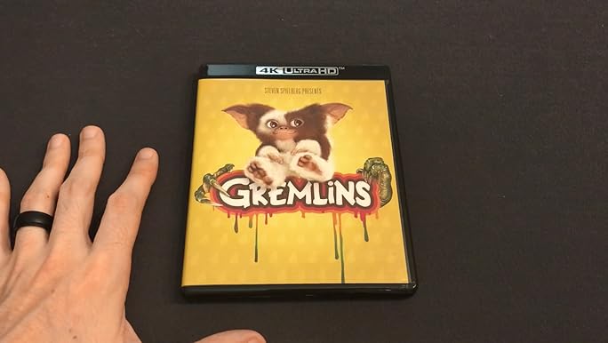 Amazon.com: Gremlins (4K Ultra HD + Blu-ray) : Zach Galligan