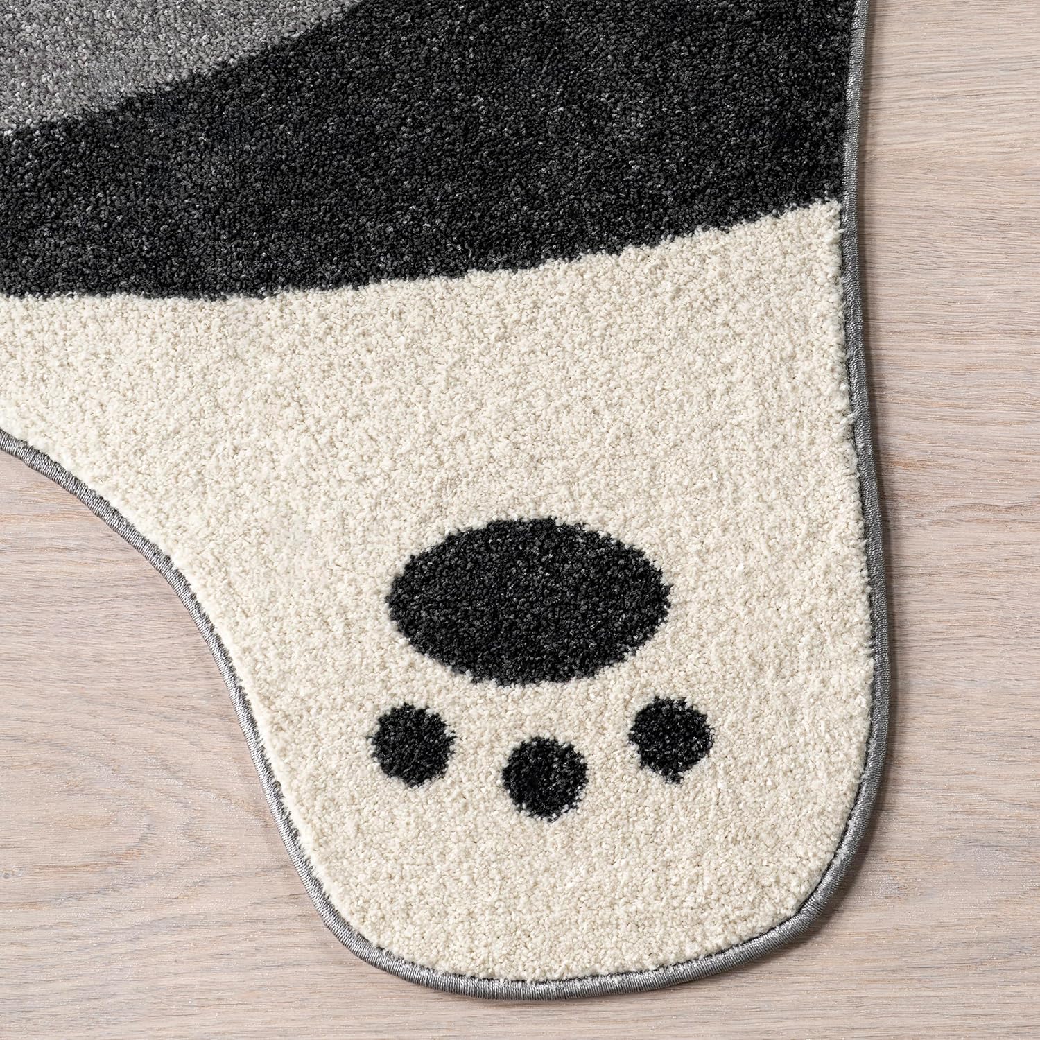 nuLOOM Charli Graphic 4x6 Area Rug for Living Room Bedroom Dining Room Nursery Kitchen, Grey/Off-White