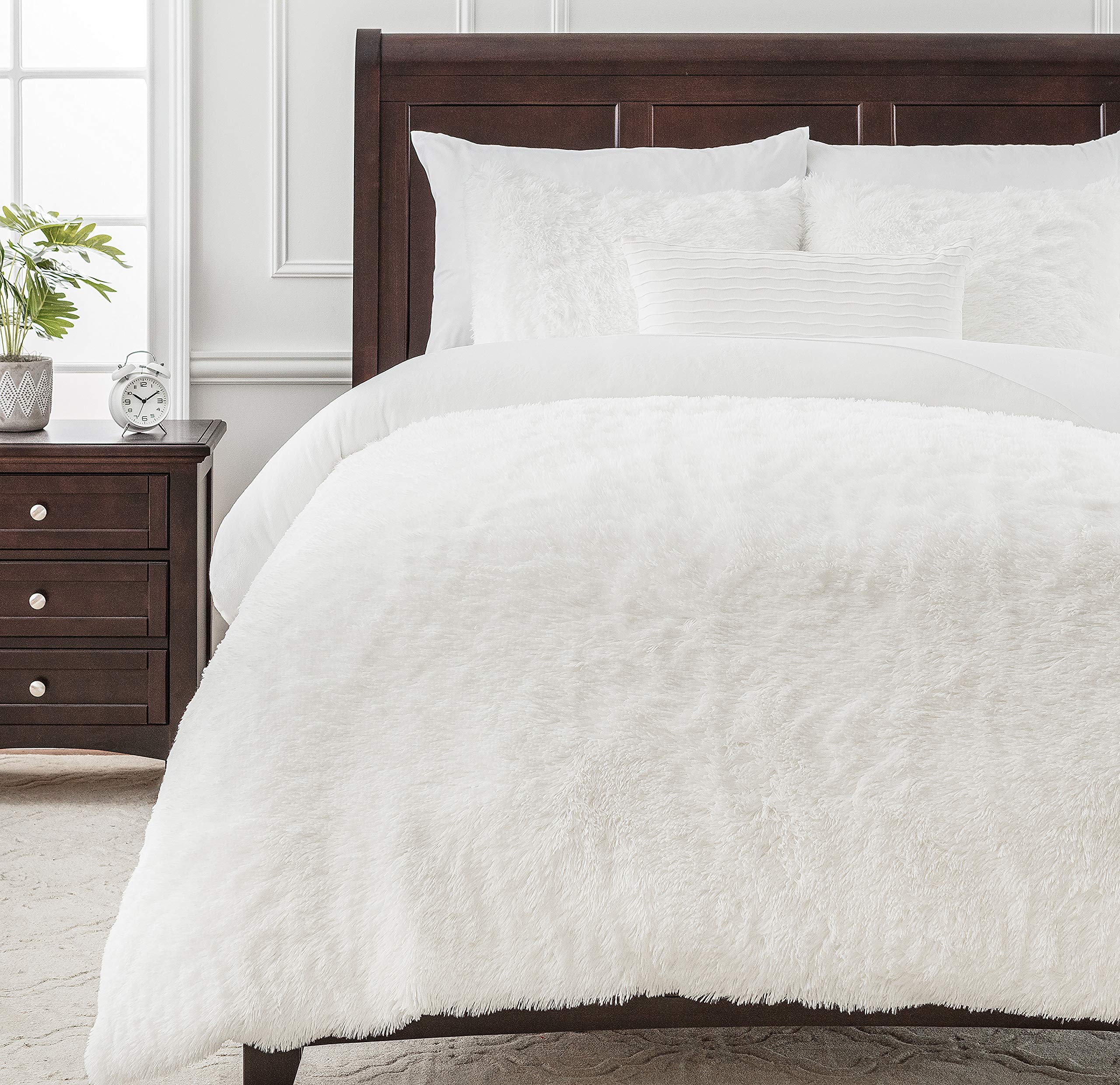 Chanasya Premium Long Fur Duvet Cover Set - Faux Fur & Minky Blanket Duvet Cover (68” x 90”) & Pillow Sham (20” x 26”) - 2-Piece Set, White, Twin