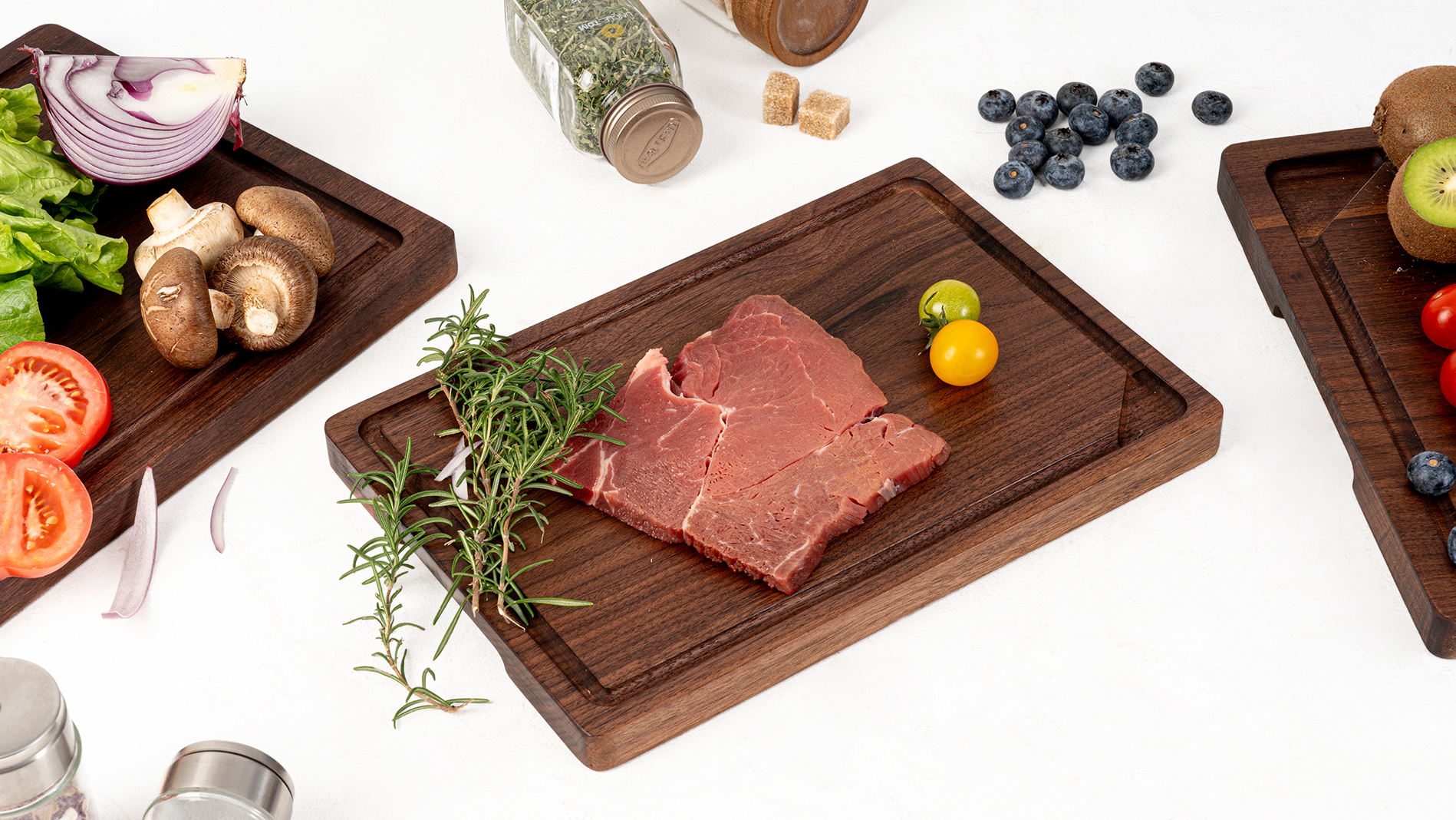 Tabla de Cortar de Madera de Nogal Heimlove para Cocina, Reversible de 43,18 cm x 27,94 cm con Ranuras Profundas para Jugos y Asas, Tabla Natural de Nogal para Picar Pan, Queso y Verduras miniatura 7