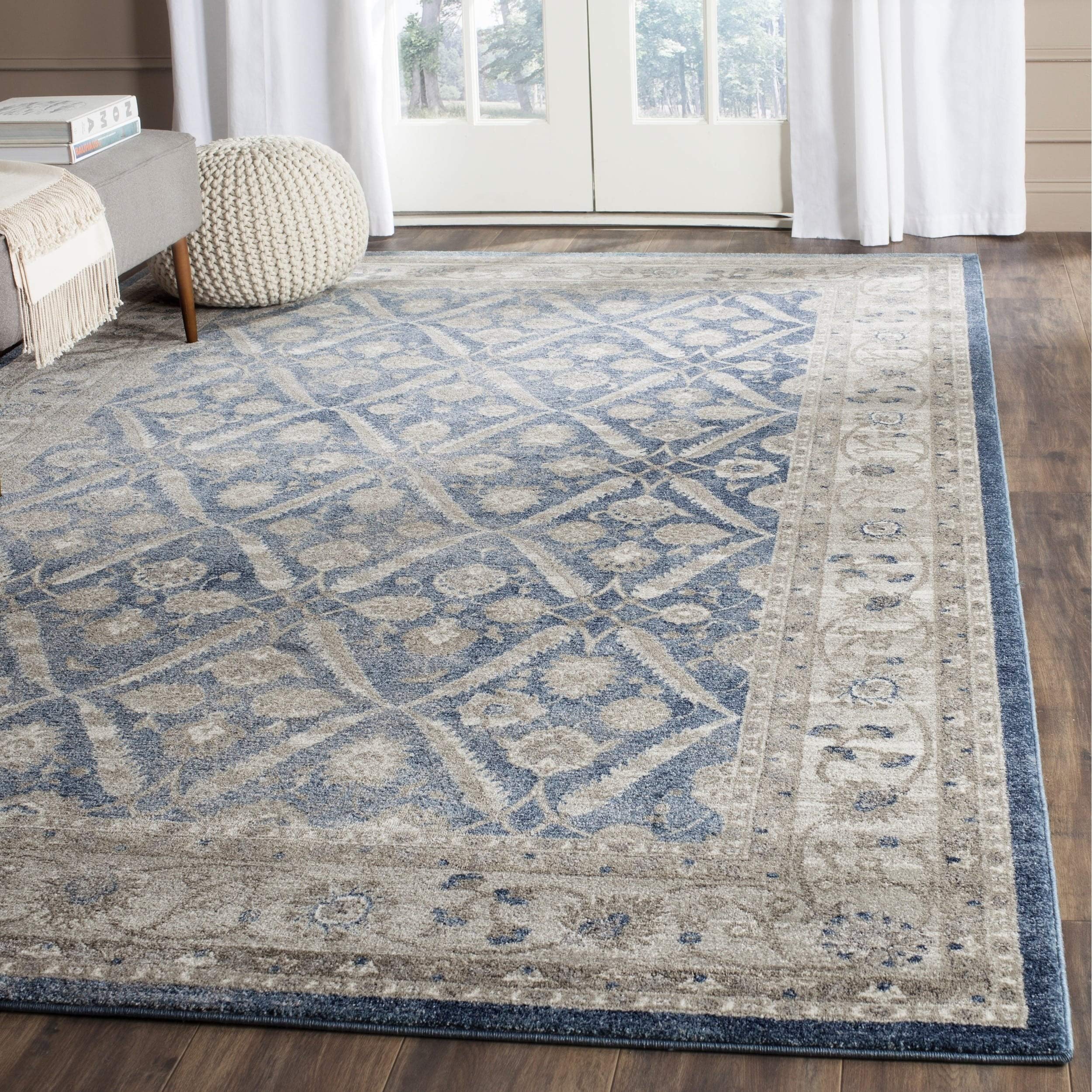 SAFAVIEH Sofia Collection Area Rug - 6'7" Square, Blue & Beige, Vintage Oriental Distressed Design, Non-Shedding & Easy Care, Ideal for High Traffic