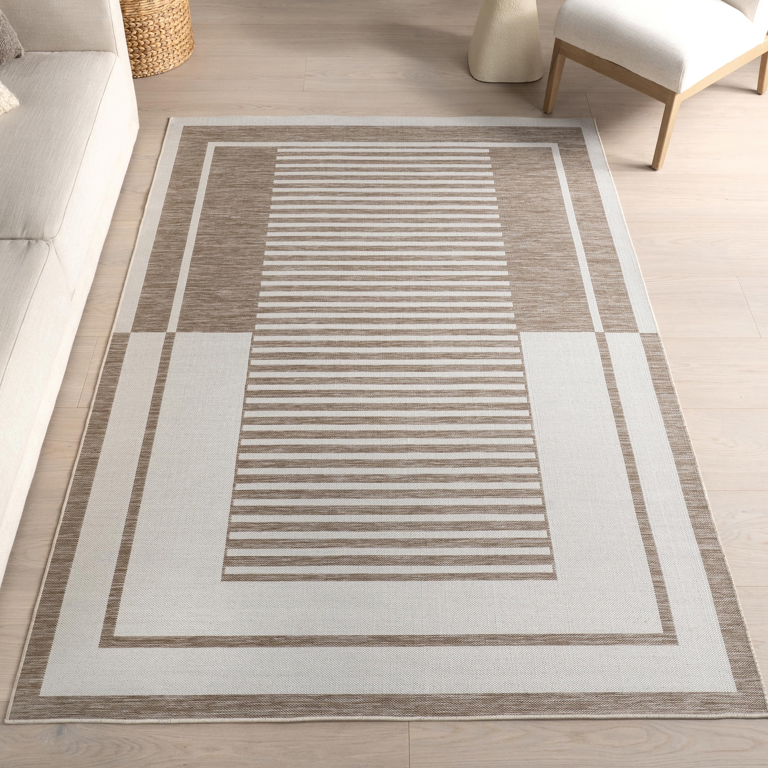 nuLOOM 5'3" x 7'6" Upgraded Performance Outdoor Area Rug, Stain Resistant, Durable, Modern, Patio, Balcony, Living Room, Dining Room, Caoimhe Beige
