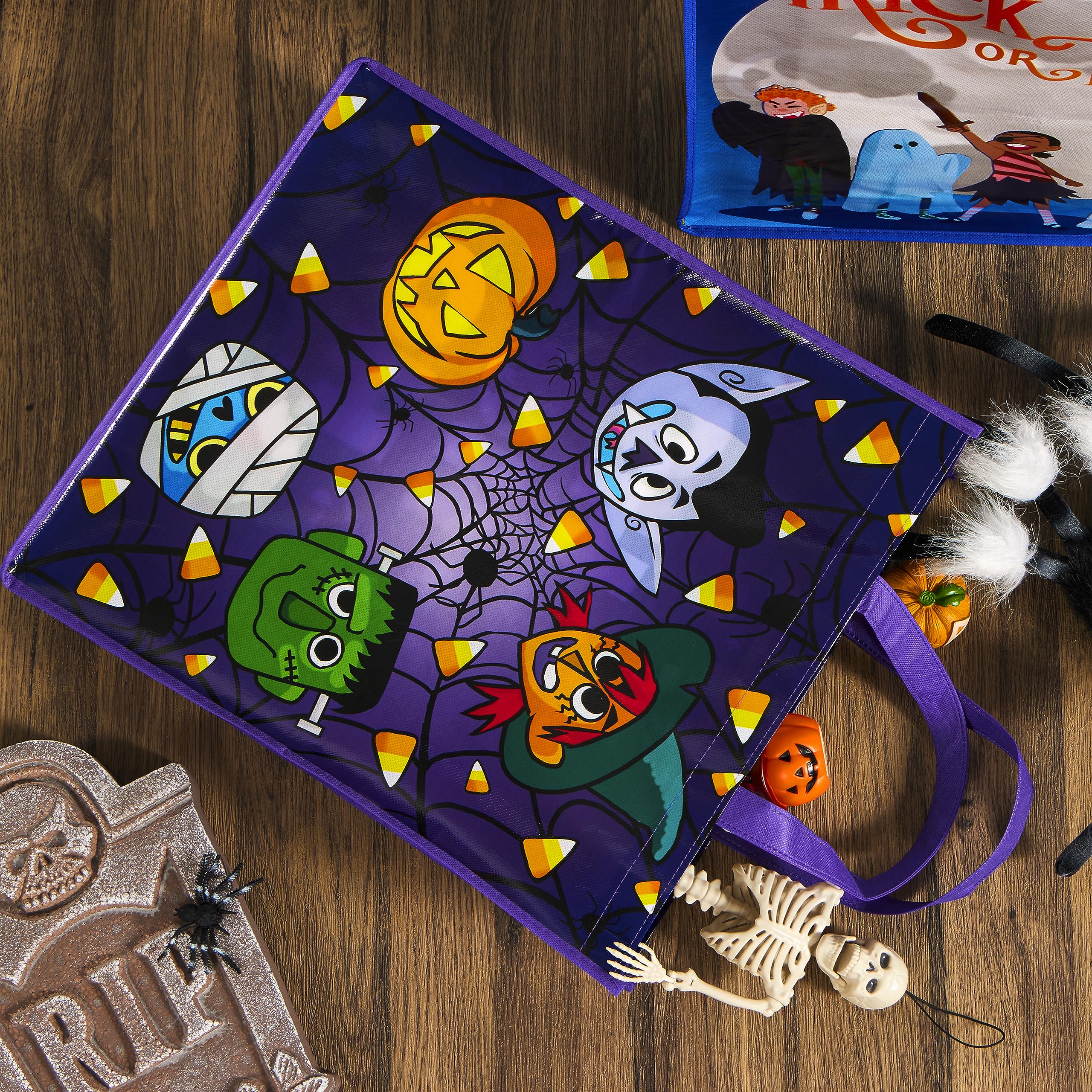 JOYIN 12 Stück Halloween 43 x 38 cm Große Geschenktaschen für Halloween Süßes oder Saures Party Süßigkeitstüten, Geschenk Taschen, Party Tüte