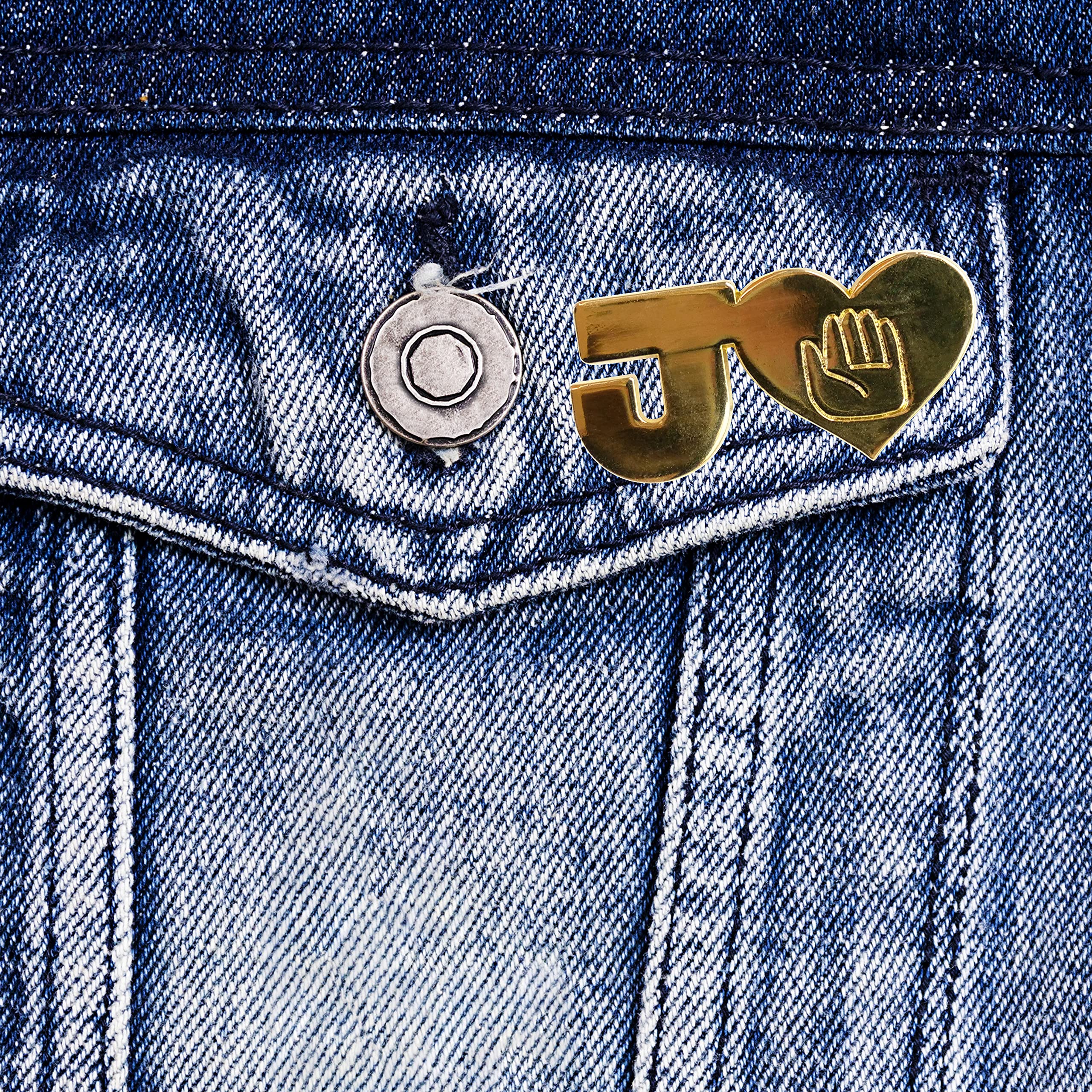 JoJo's Bizarre Adventure J Pin Badge