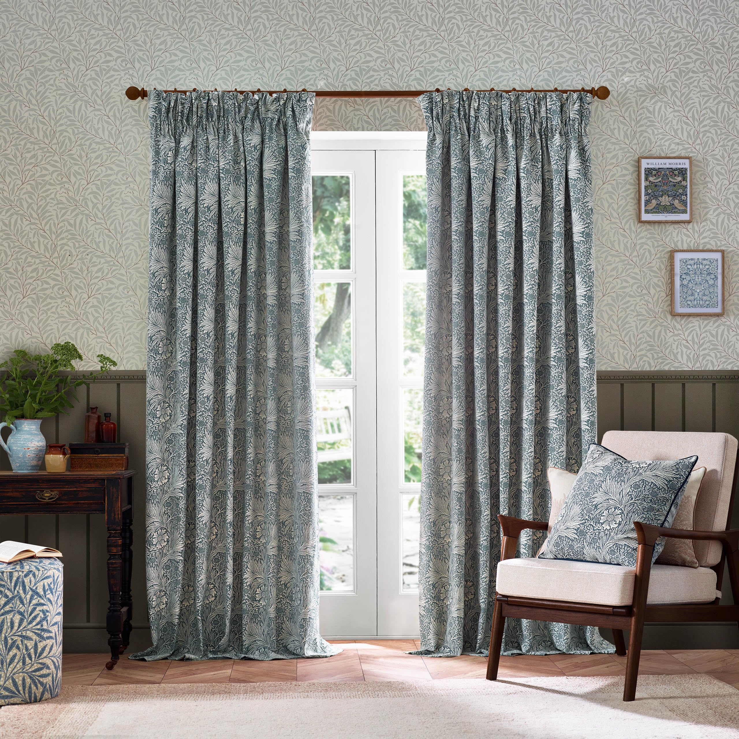 Morris&Co. Marigold Pencil Pleat Curtain Pair - Jacquard Lined Floral Heritage Drapes (Indigo - 168x183cm) - Image 2