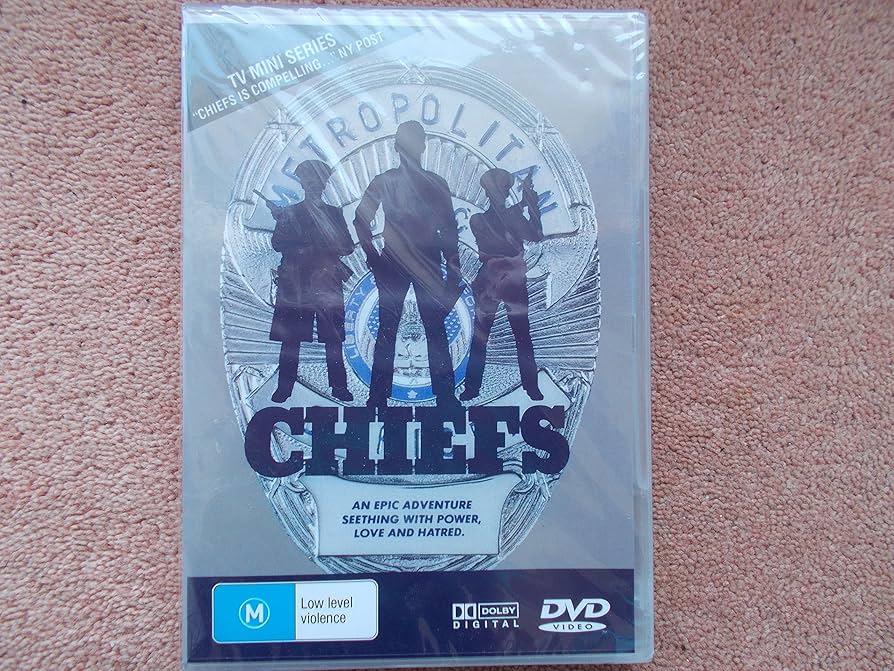 ★激レア★ CHIEFS 警察署長 DVDディスク 3枚組 ☆激レア☆ CHIEFS 警察署長 DVDディスク 3枚組