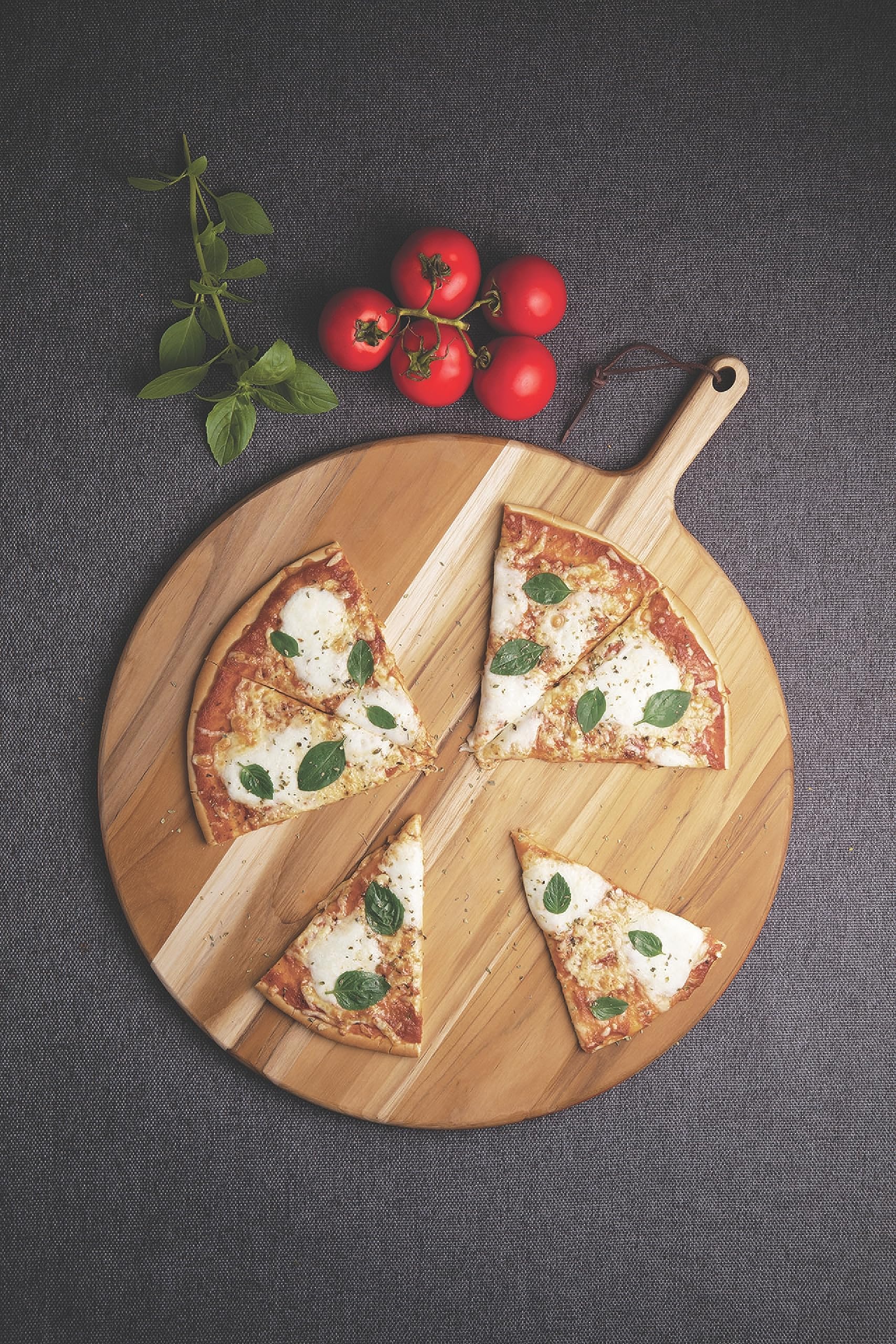 Tramontina Tabla Redonda para Pizzas de Madera Teca Certificada Provence 52 x 40 cm