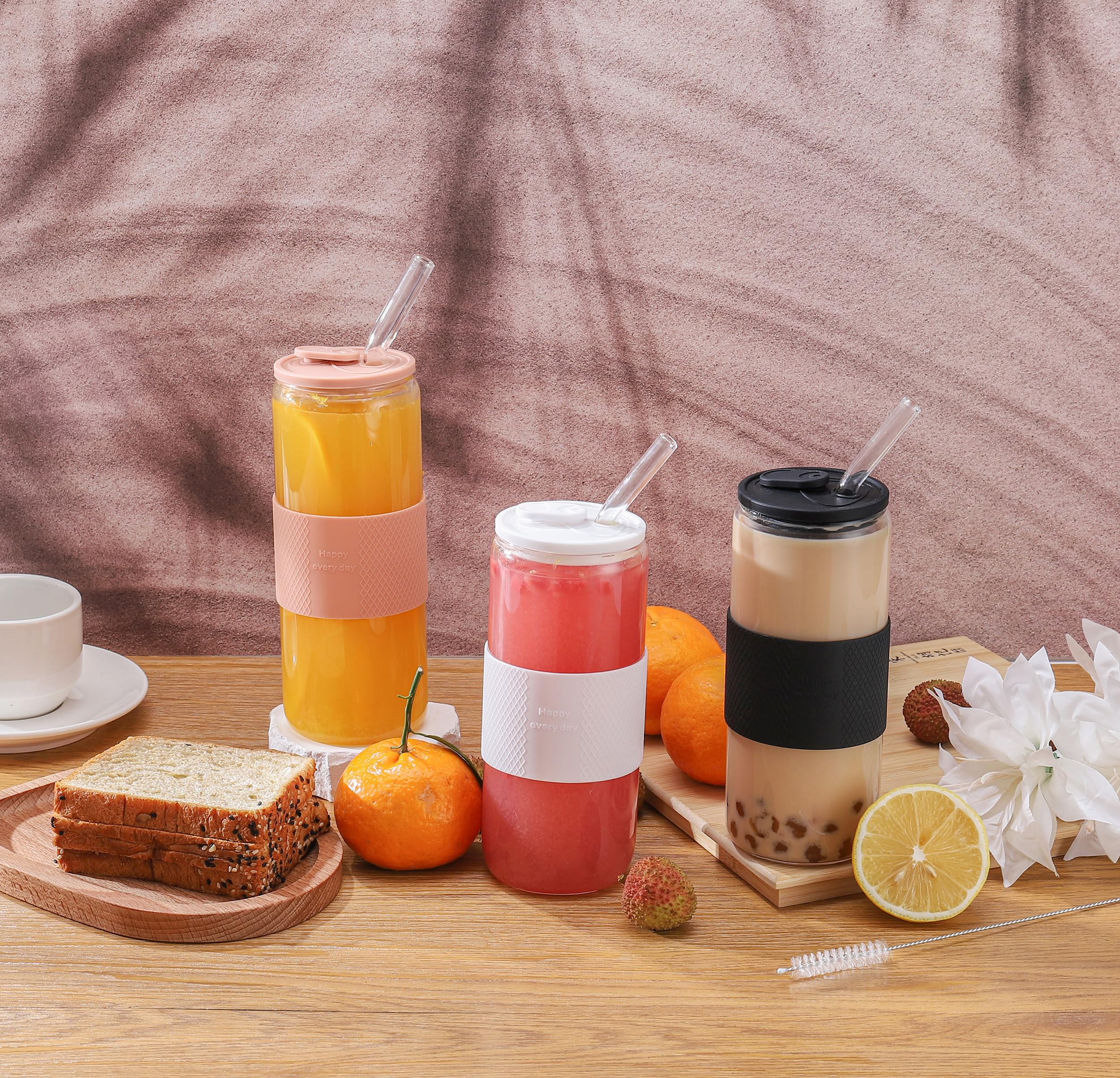 Vasos de vidrio en forma de lata de 24 onzas con tapas de silicona y popote de vidrio, 2 vasos para beber con tapas y popotes, y fundas de silicona, vasos de cerveza, tazas de café helado 6