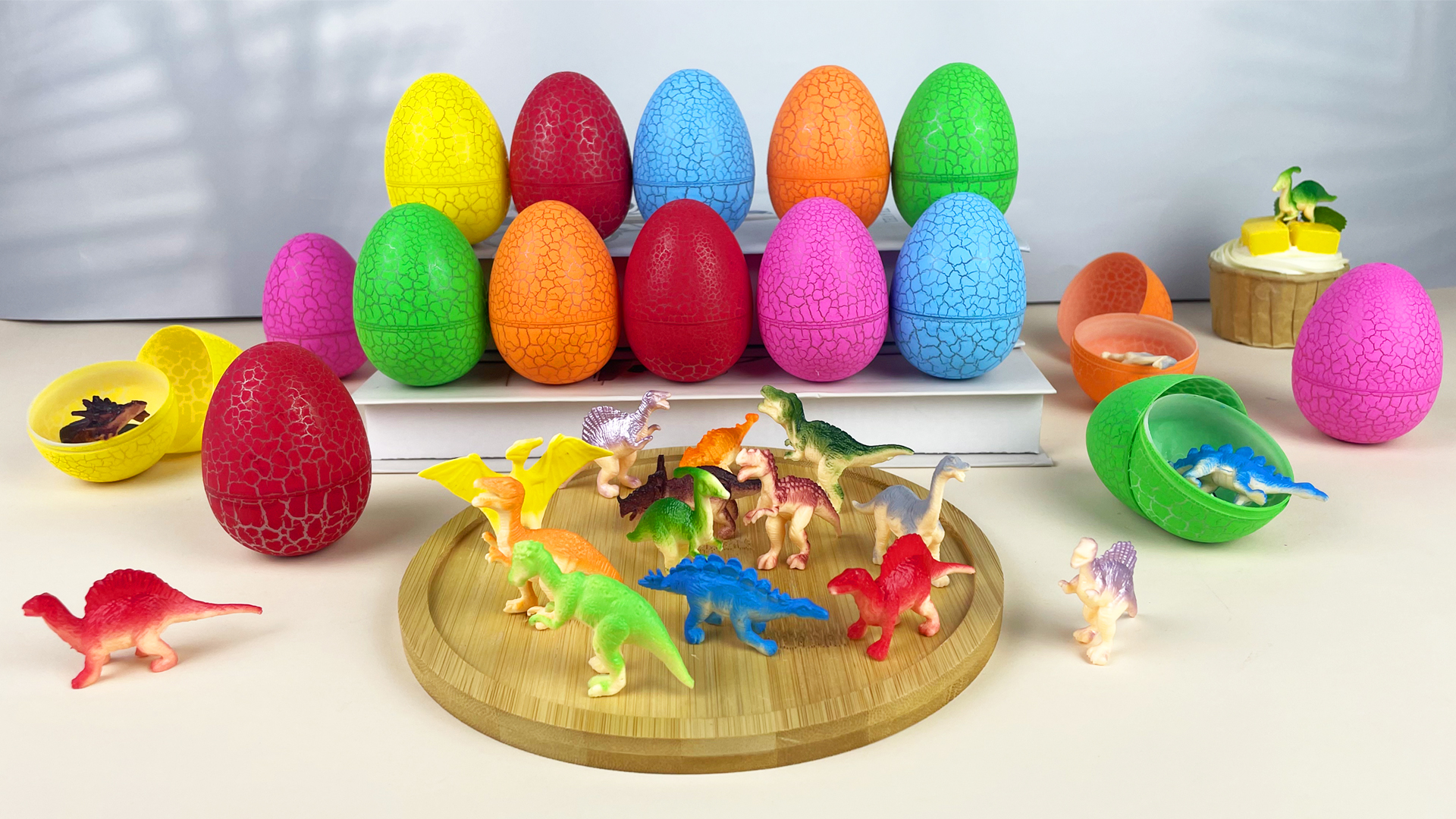 Amazon.com: XIPEGPA 18Set Dinosaur Eggs with Mini Dinosaur Figures