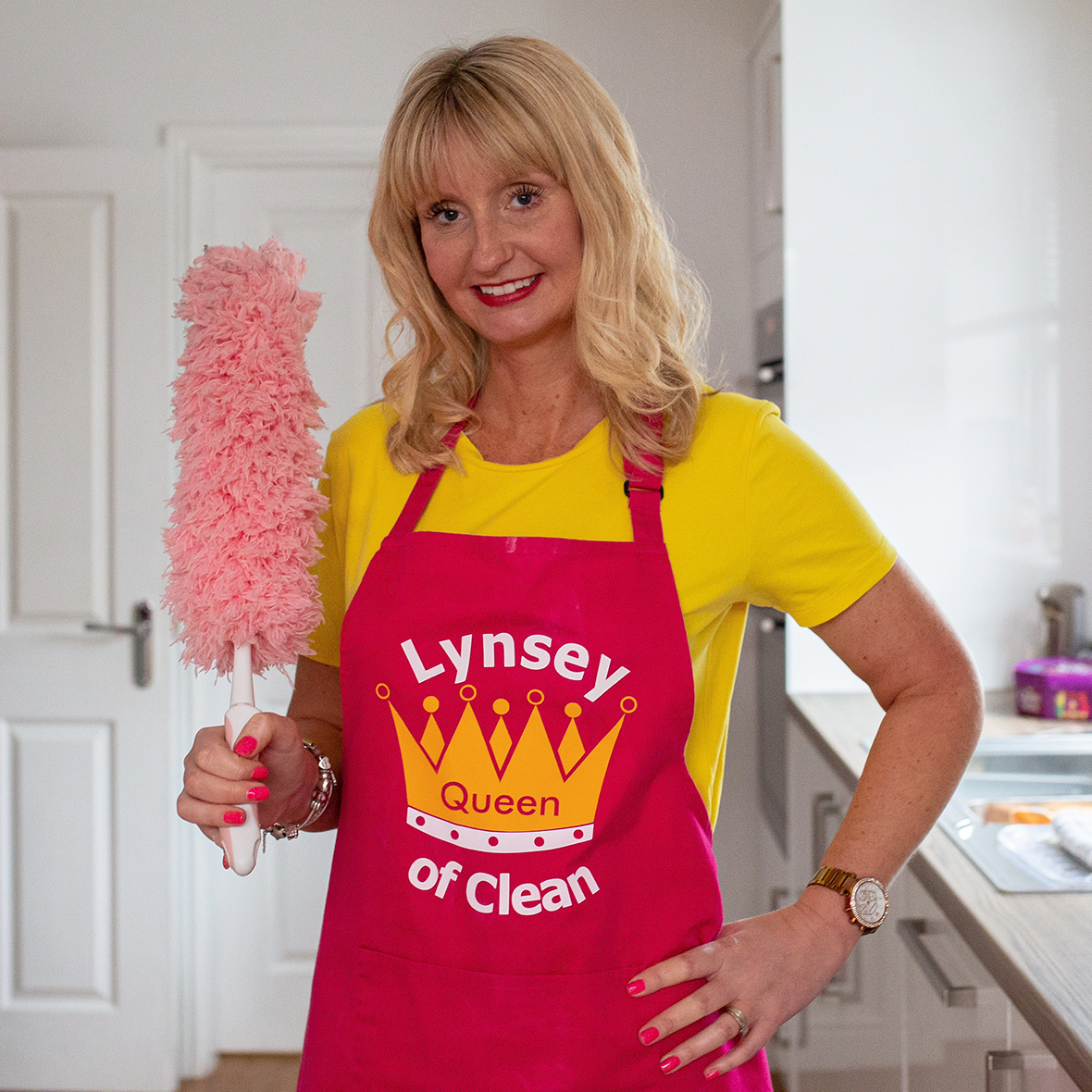 Amazon.co.uk Lynsey Crombie books, biography, latest update