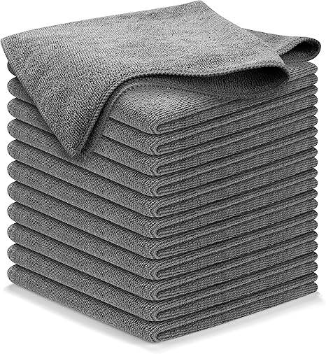 Reusable Microfiber Cloths for streak-free cleaning – essential item in budget cleaning hacks