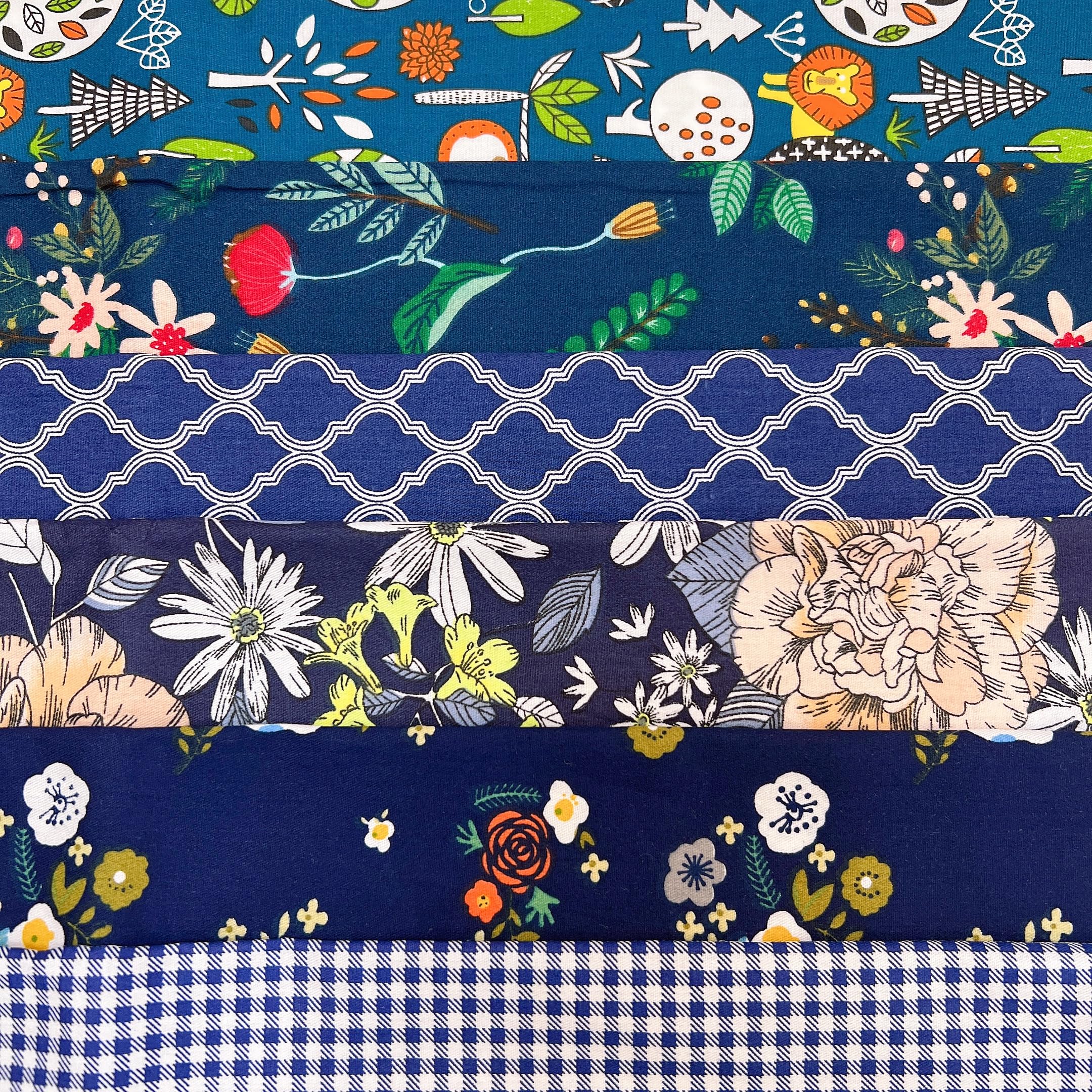 Cotton Fabric DIY Making Supplies Quilting Patchwork Fabric Fat Quarter Bundles DIY for Quilting Cotton Patchwork Cushions (Navy Flowers, 20" x 20")