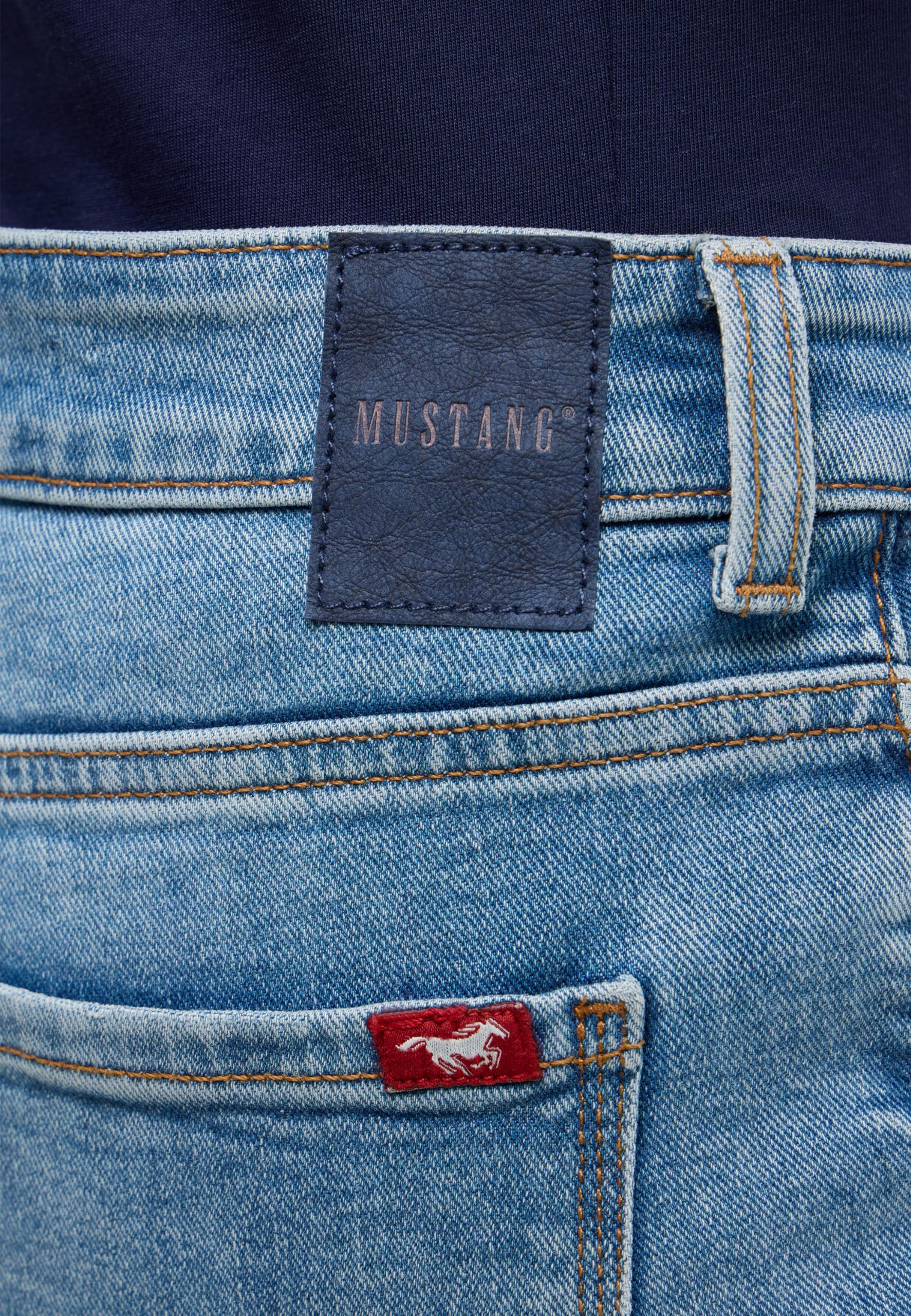 MUSTANG Styl Crosby Relaxed Slim - Dżins Kobiety