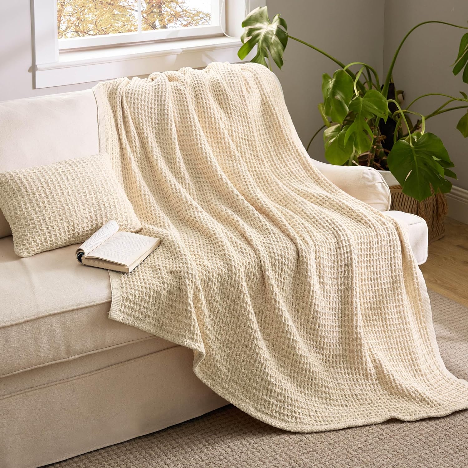 Bedsure 5 PCS Cotton Comforter Set with Waffle Throw Blanket - Breathable Bedding Set for All Seasons, Olive Green Queen Comforter, Pillow Shams, Beige 100% Cotton Blanket, Throw Pillow