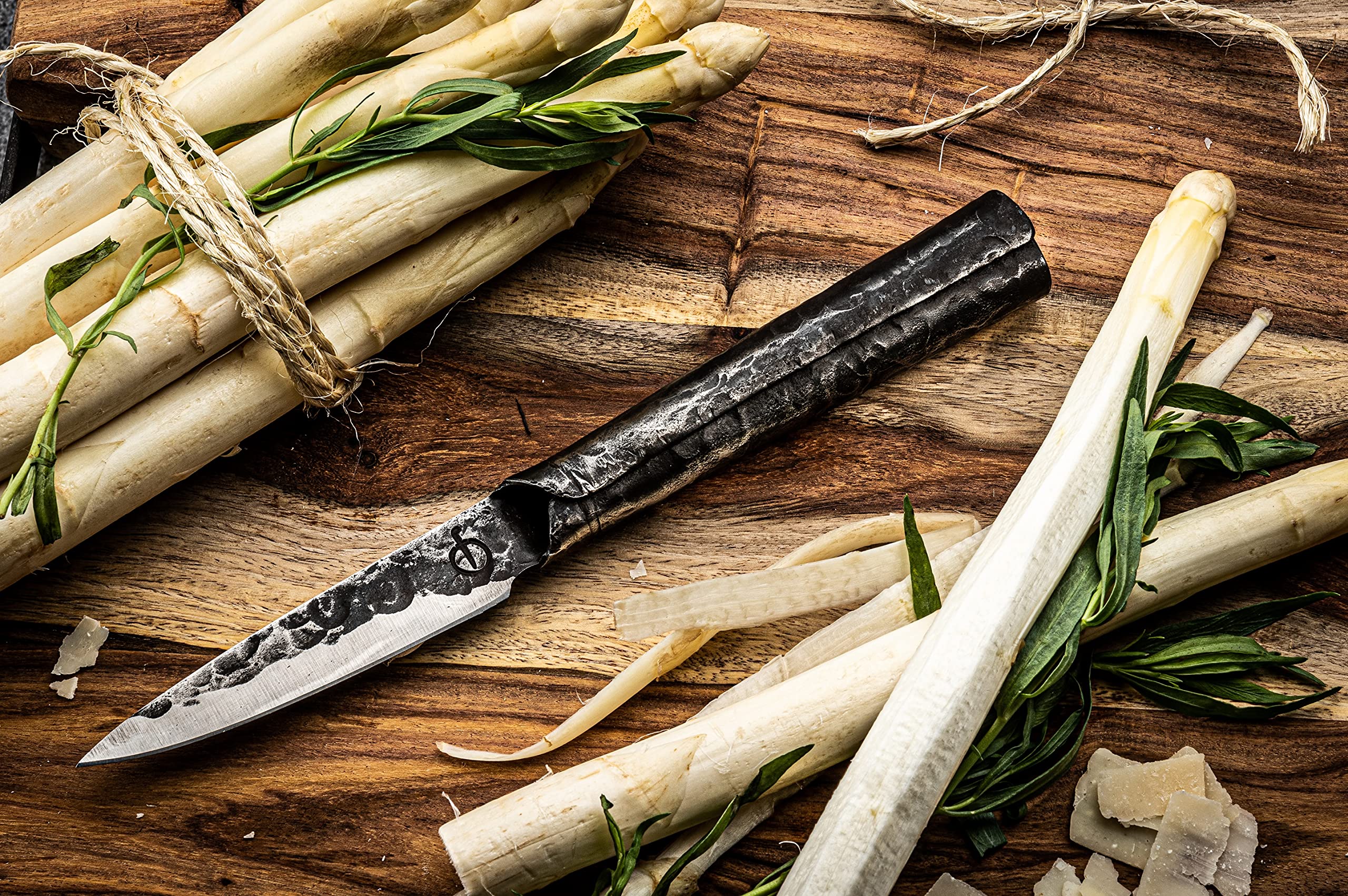Forged Brute Schälmesser 9cm, handgefertigt, in Holzkiste