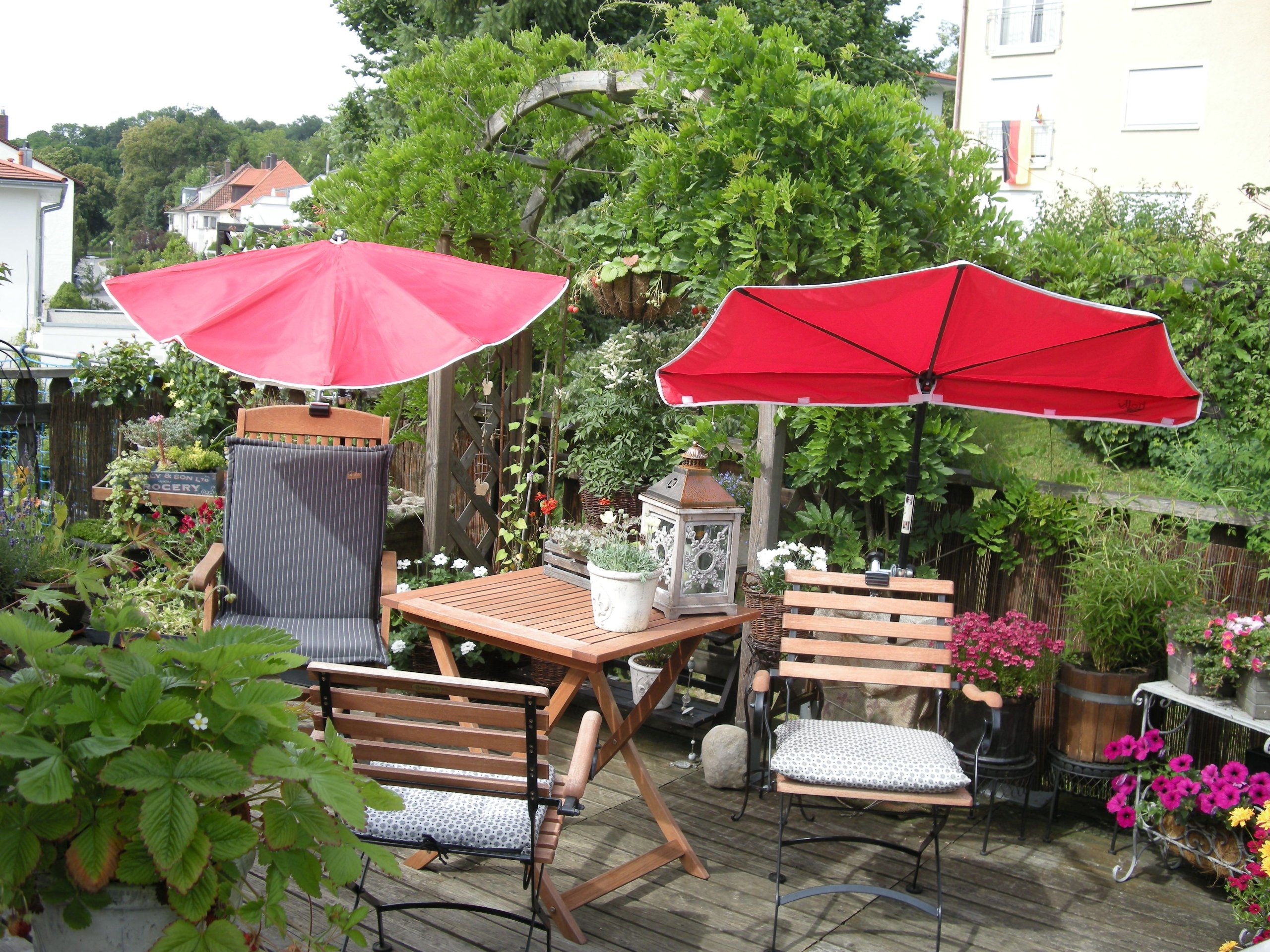 Neu - Sonnenschirm - Modell: Holly Shadow - STABIELO - Balkon - Stuhl-Sonnenschirm Holly'mat® - Fächerschirm GOLDGELB