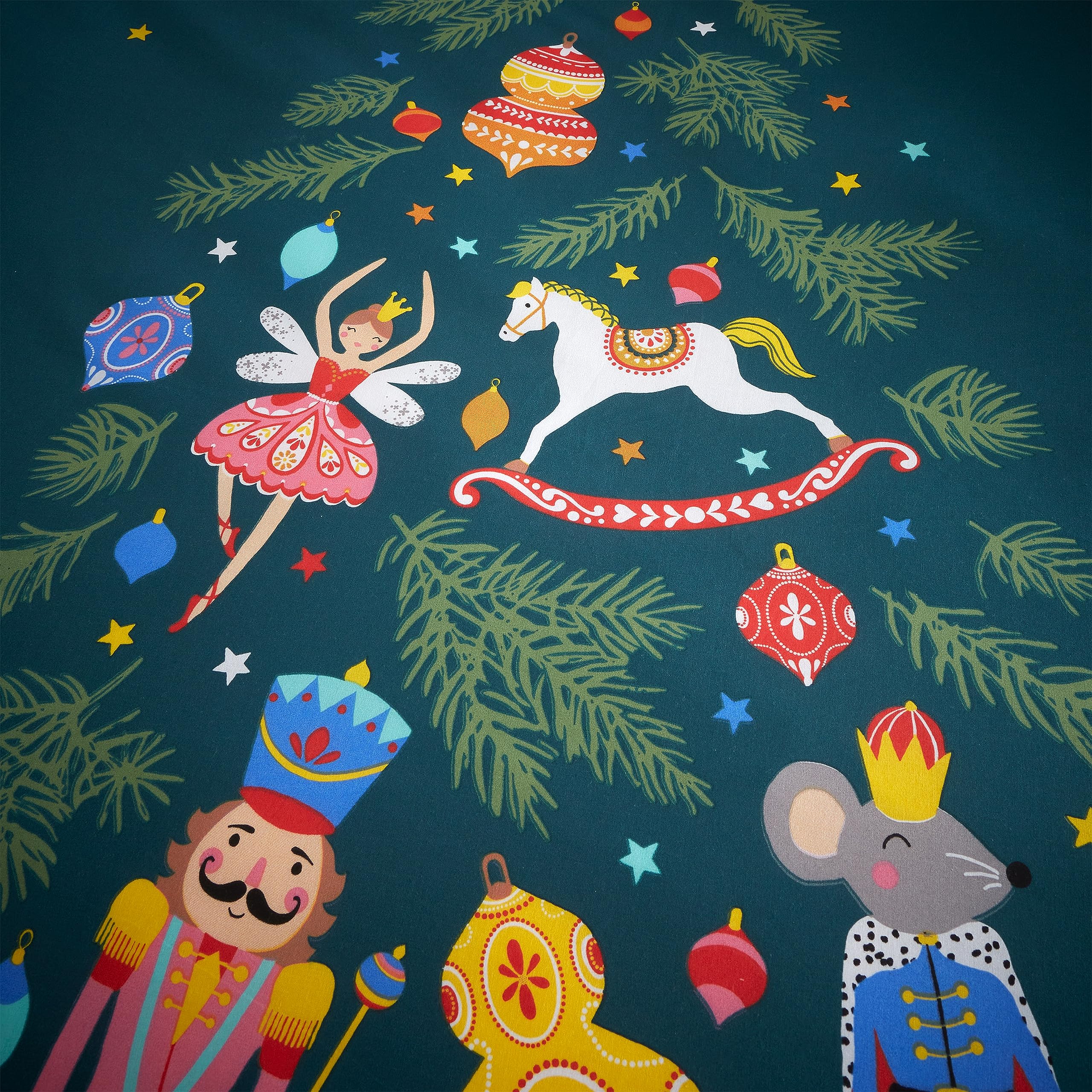 Catherine Lansfield Christmas Nutcracker Reversible Double Duvet Cover Set including Pillowcases Green - Image 4
