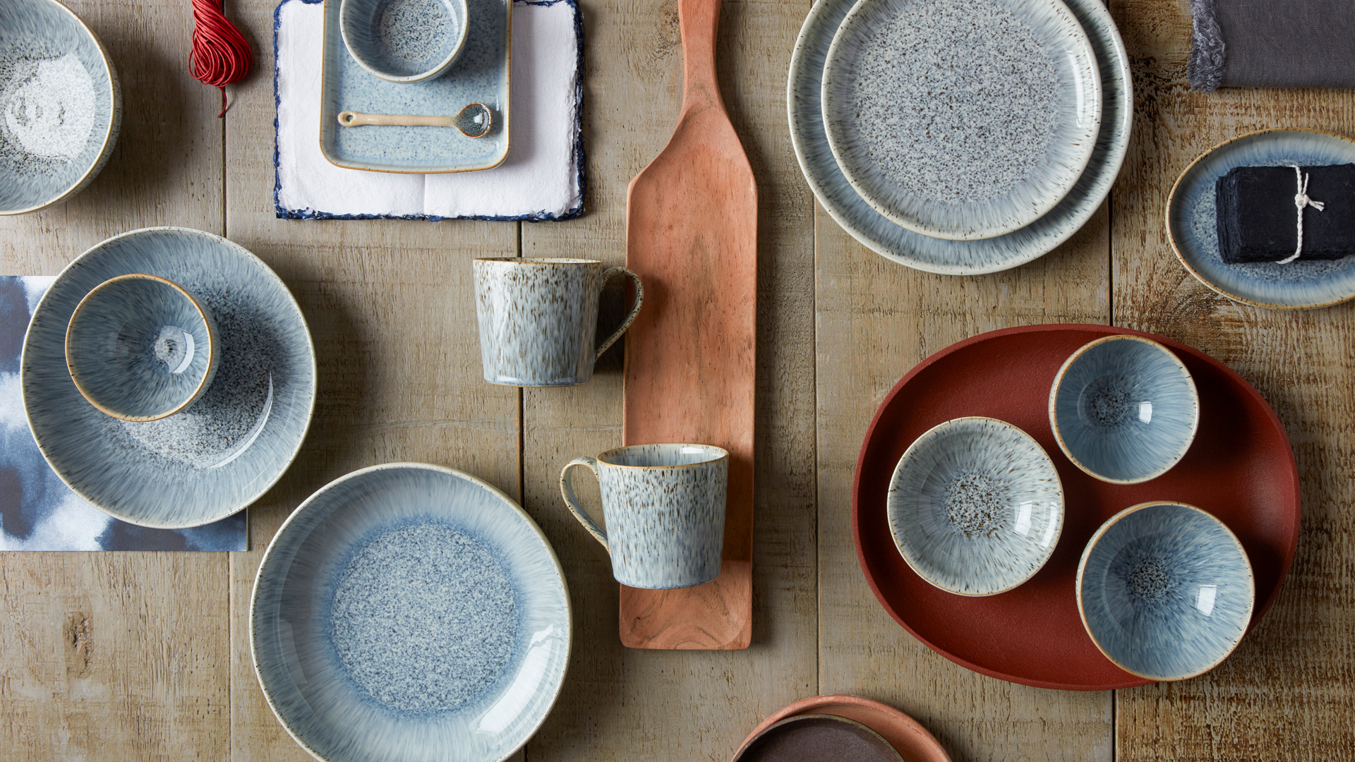 Denby 28cmプレート　平皿　6枚セット Amazon.com | Denby - Halo Speckle Salad Plates Set of 6-8.25 Inch