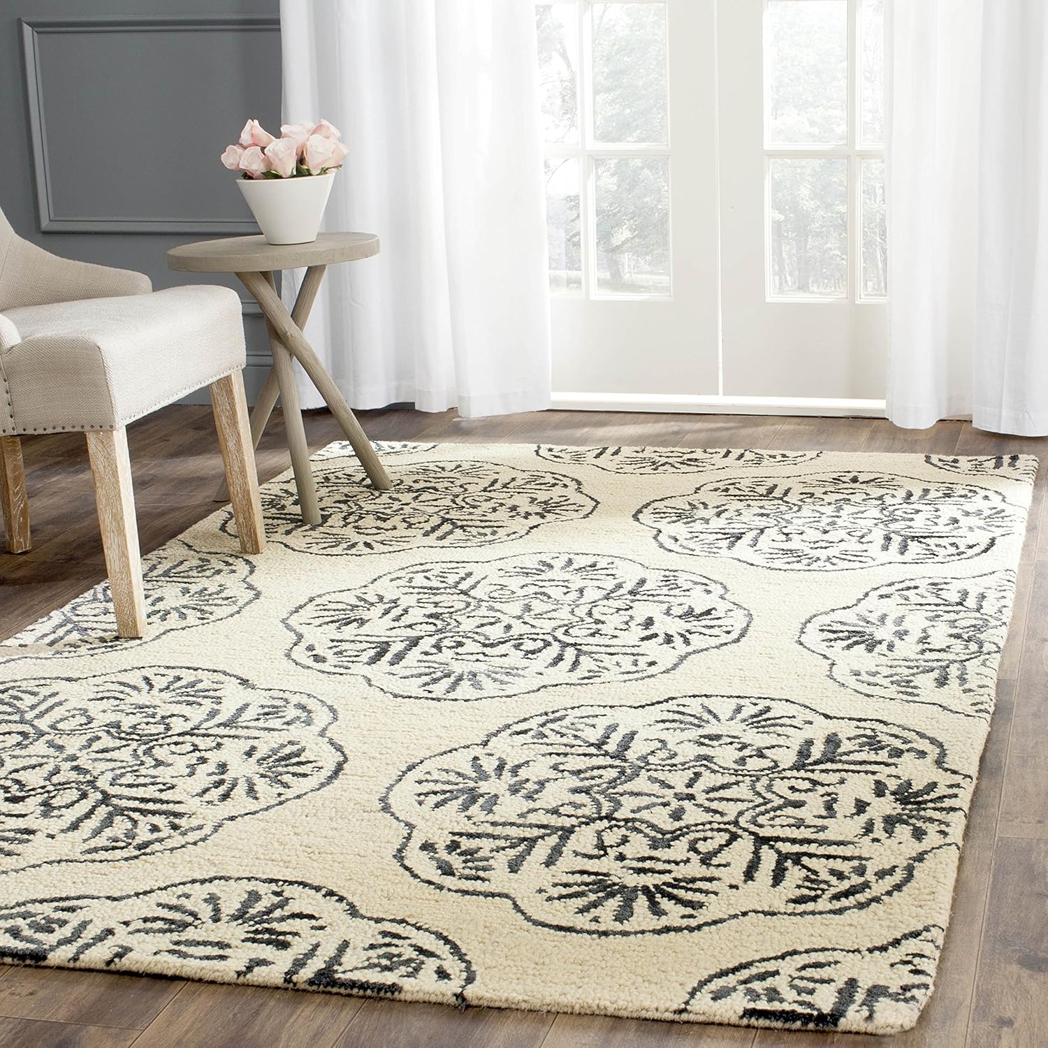 SAFAVIEH Bella Collection 3' x 5' Ivory/Charcoal BEL711D Handmade Premium Wool Area Rug