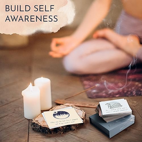 Miniatura 6 de RYVE 52 tarjetas de preguntas empoderadoras para mindfulness, meditación y terapia - Tarjetas de autocuidado, autorreflexión y afirmaciones